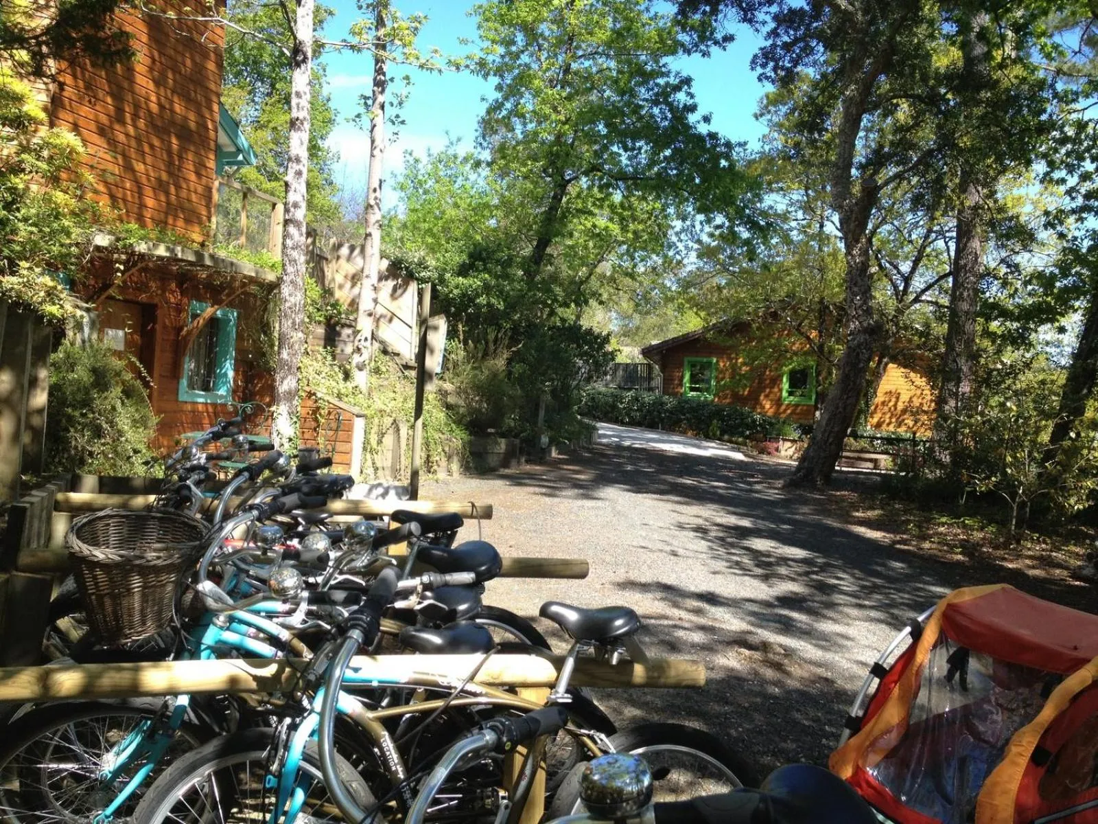 Cycling in Village Nature et Océan à côté de la plage avec piscine et jacuzzi