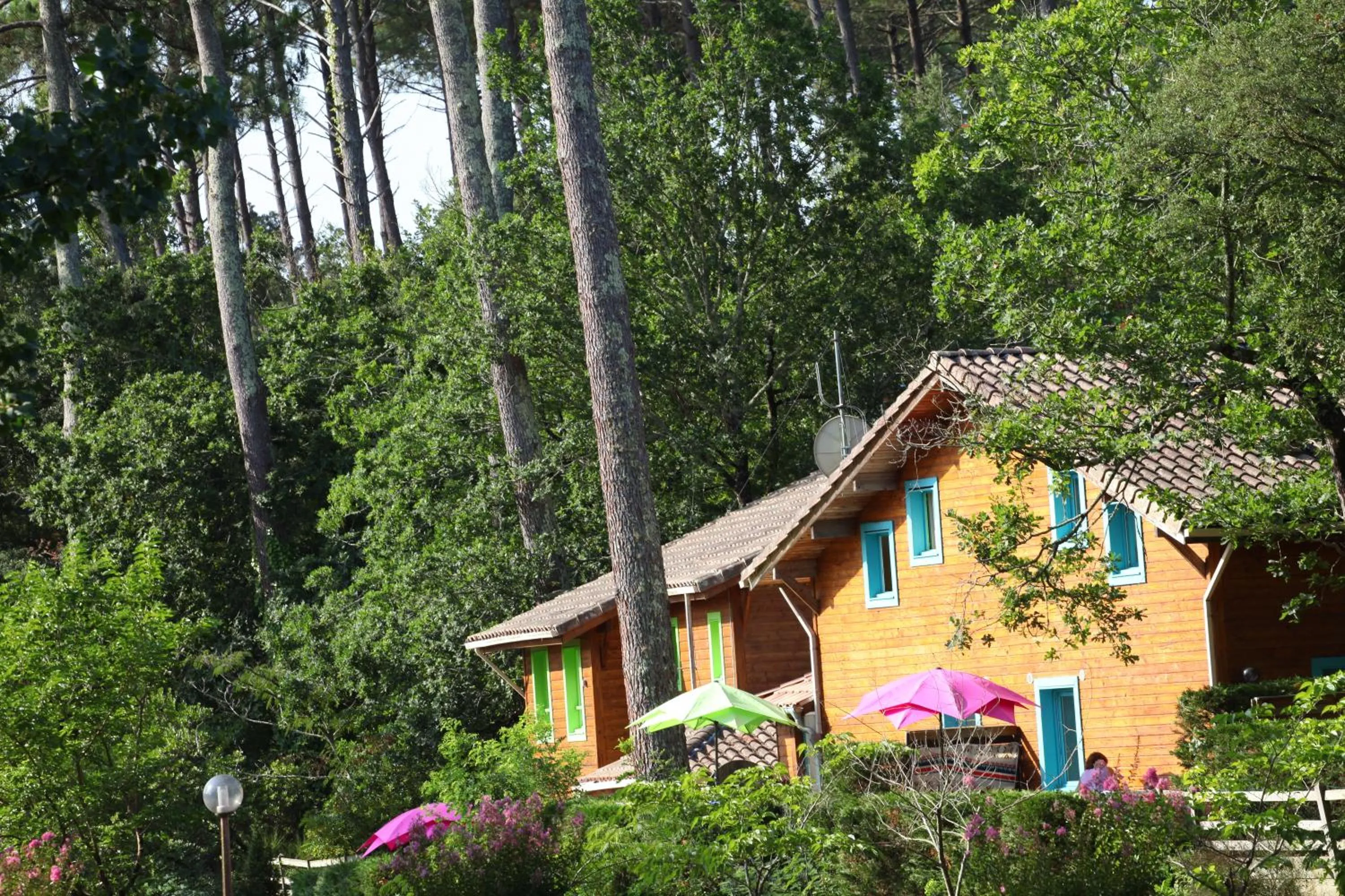 Facade/entrance in Village Nature et Océan à côté de la plage avec piscine et jacuzzi