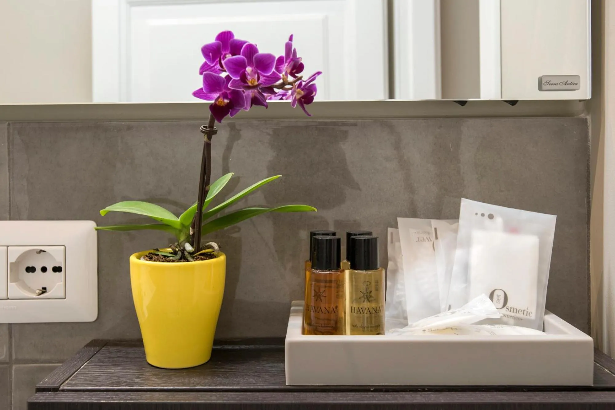 Bathroom in Gonfalone 6