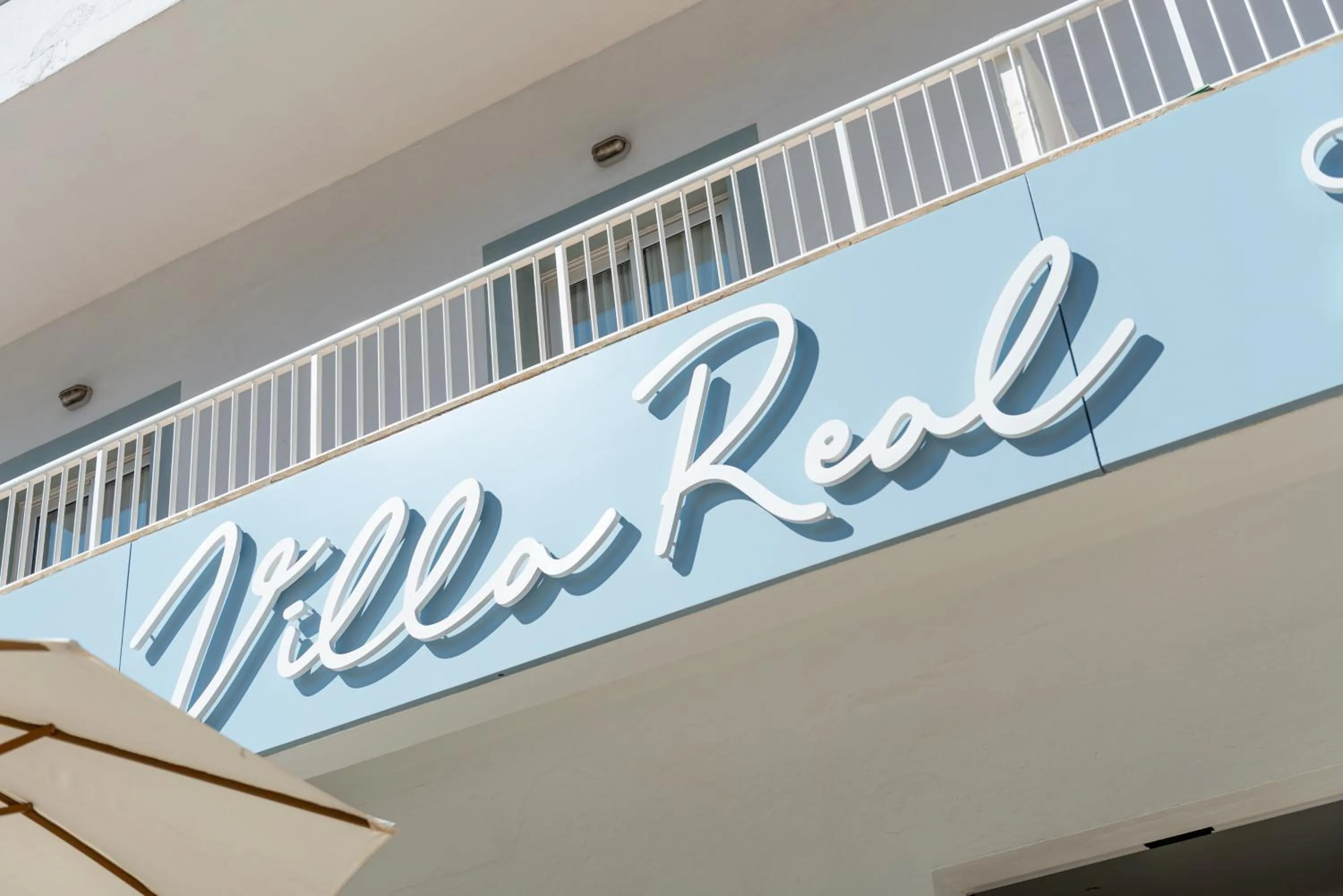 Property logo or sign in Villa Real Club Apartments