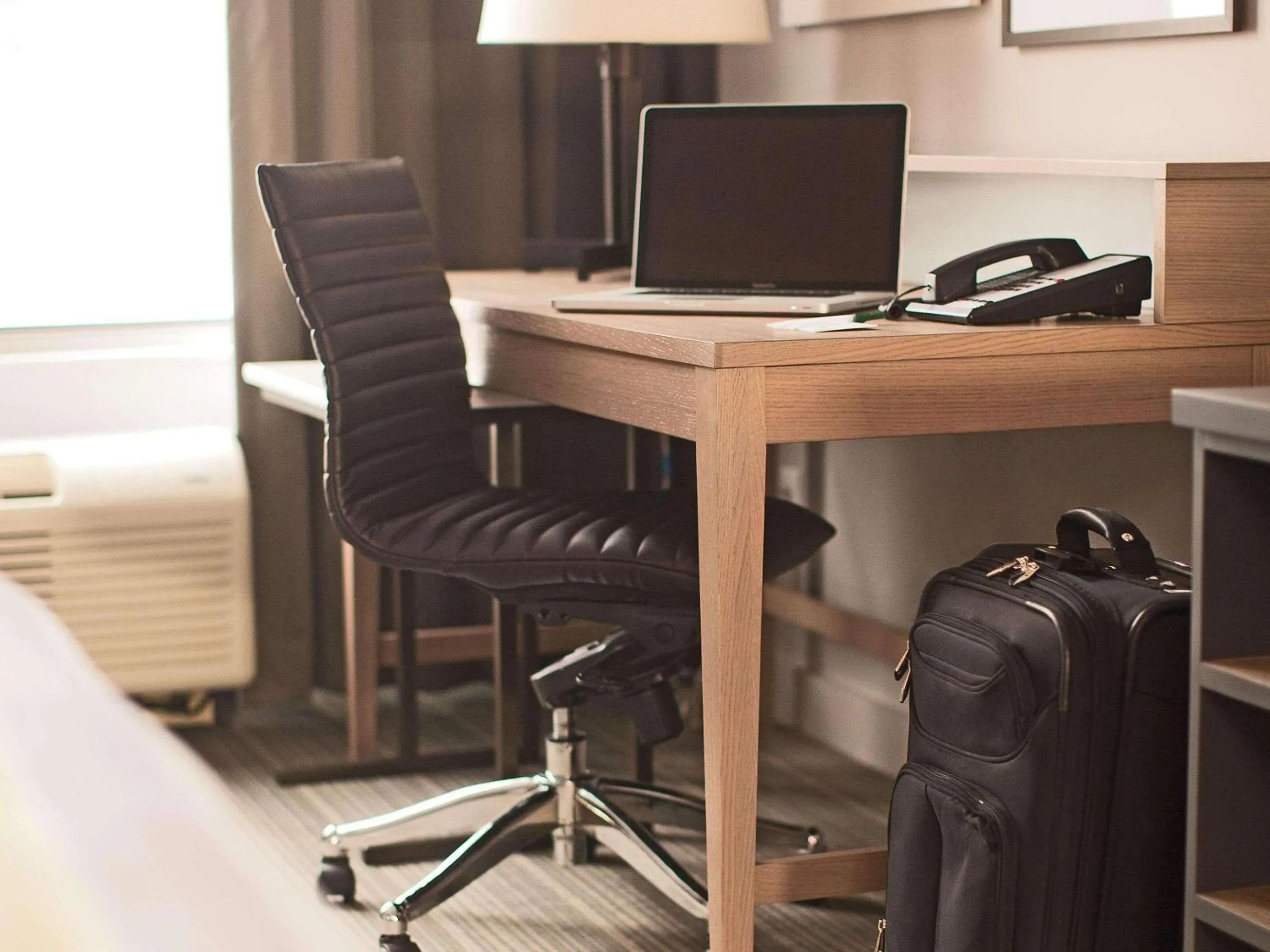 Bedroom in Country Inn & Suites by Radisson, Buffalo, MN