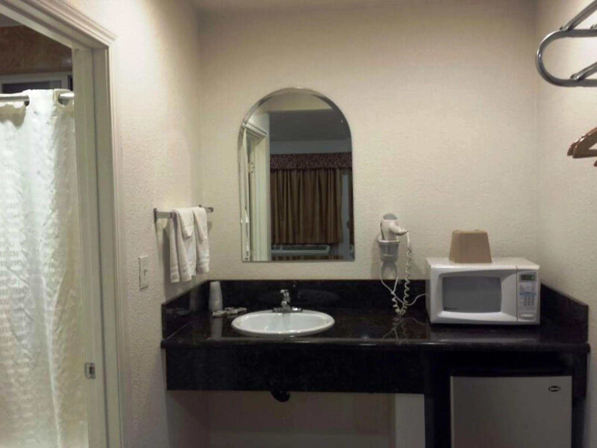 Bathroom in Victoria Motel