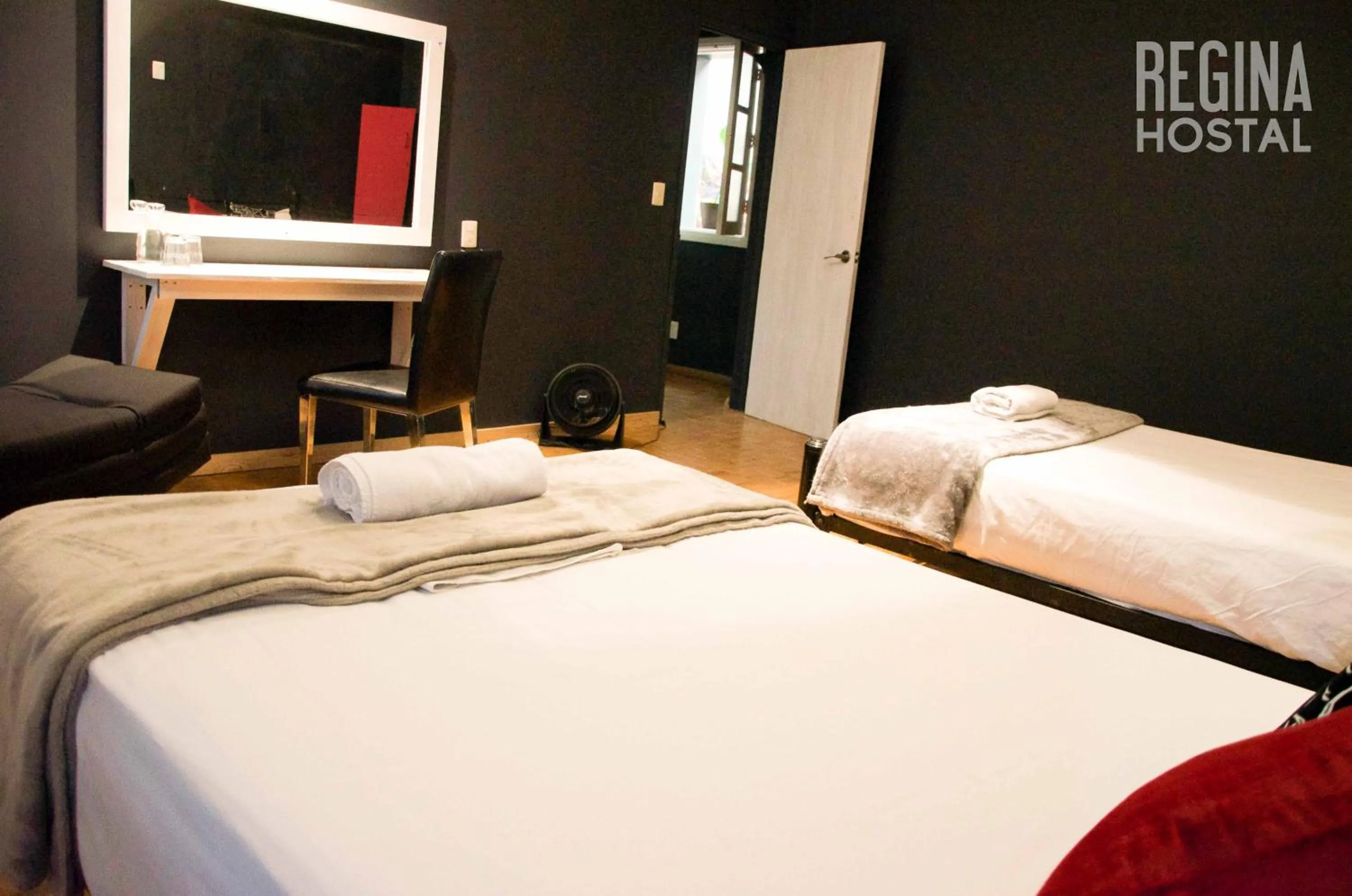 Bed in Hostal Regina Down Town Mexico City