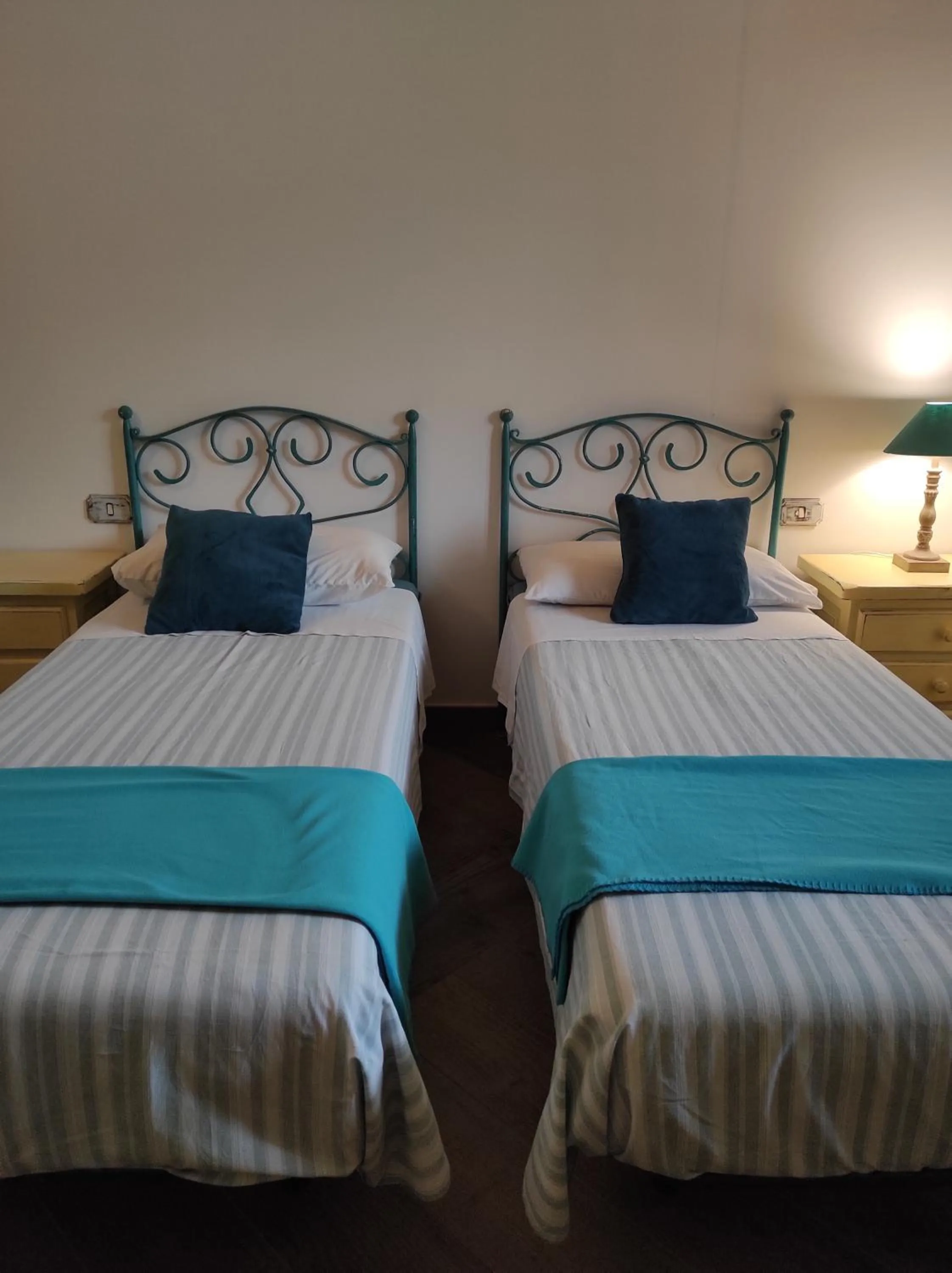 Bed in Caledonia B&B