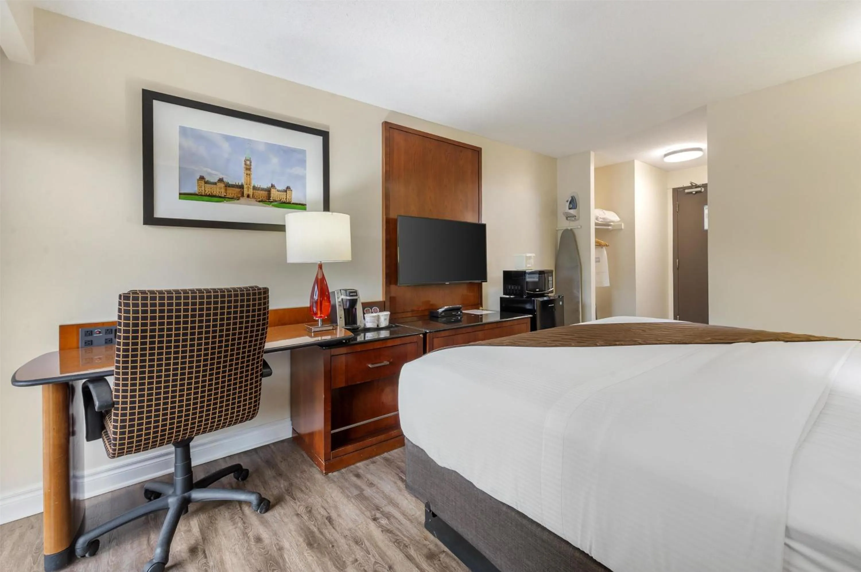 Other, Bed in SureStay Hotel by Best Western Kemptville