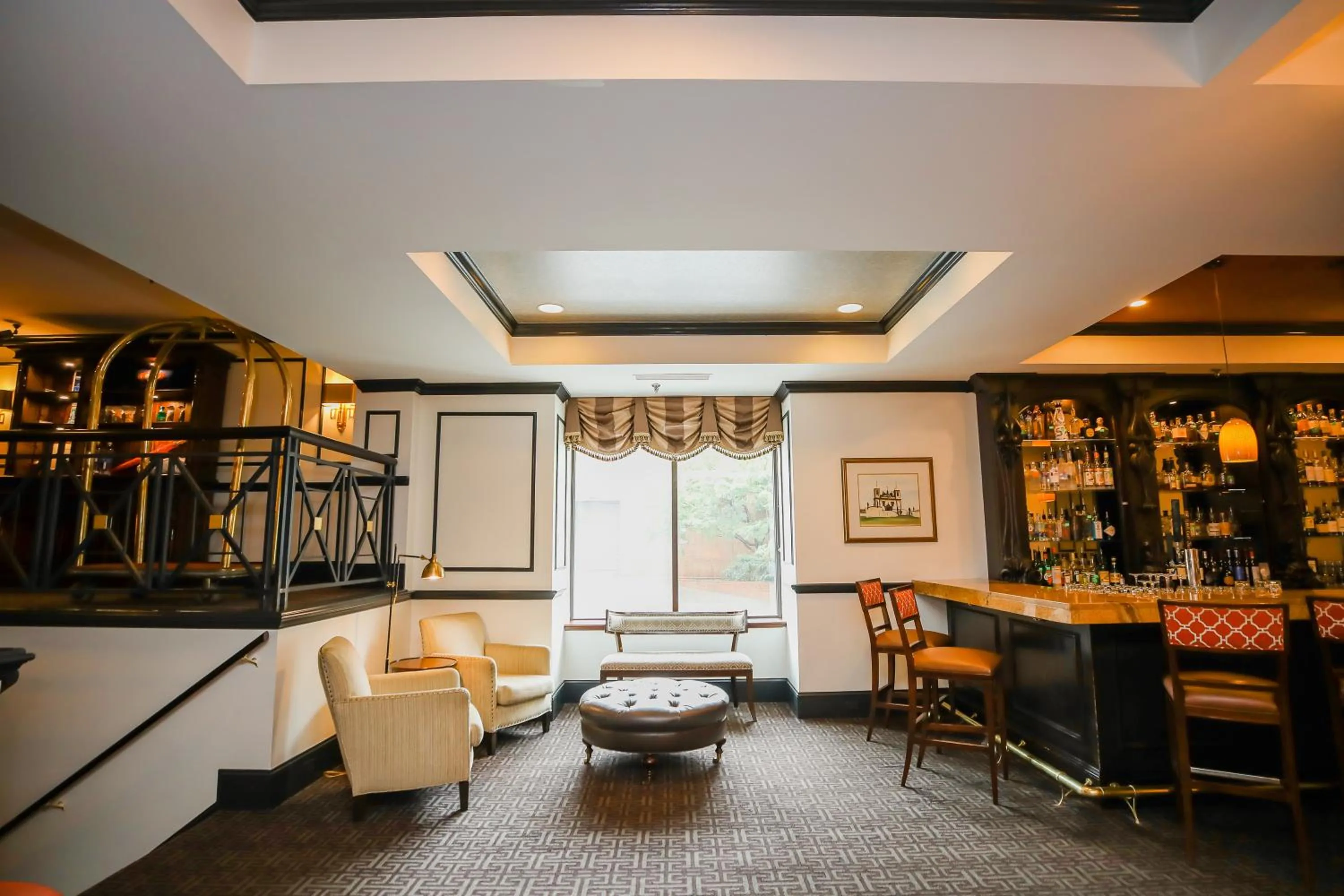 Lounge or bar in Dunhill Hotel