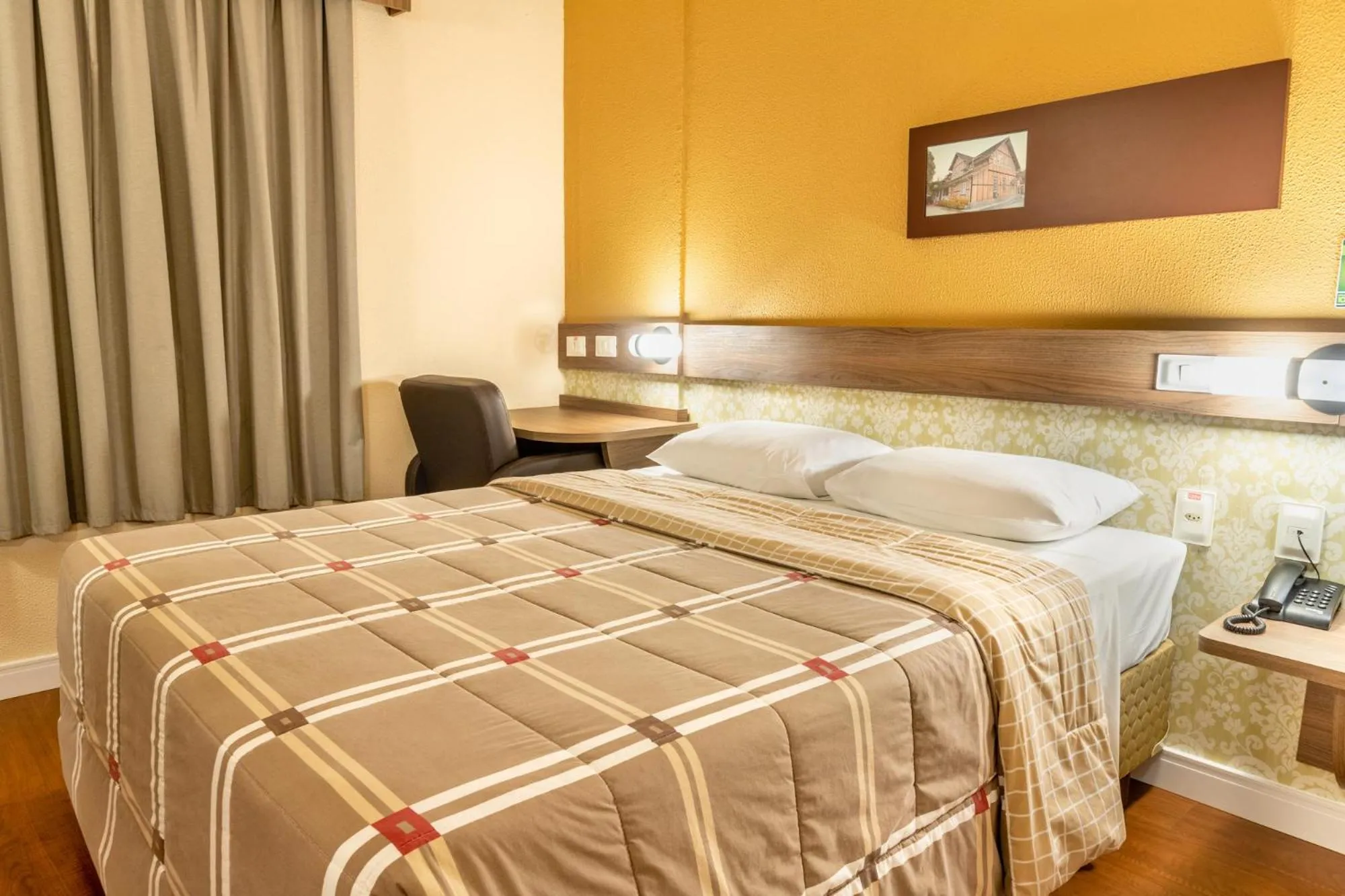 Bedroom, Bed in Hotel 10 São Leopoldo