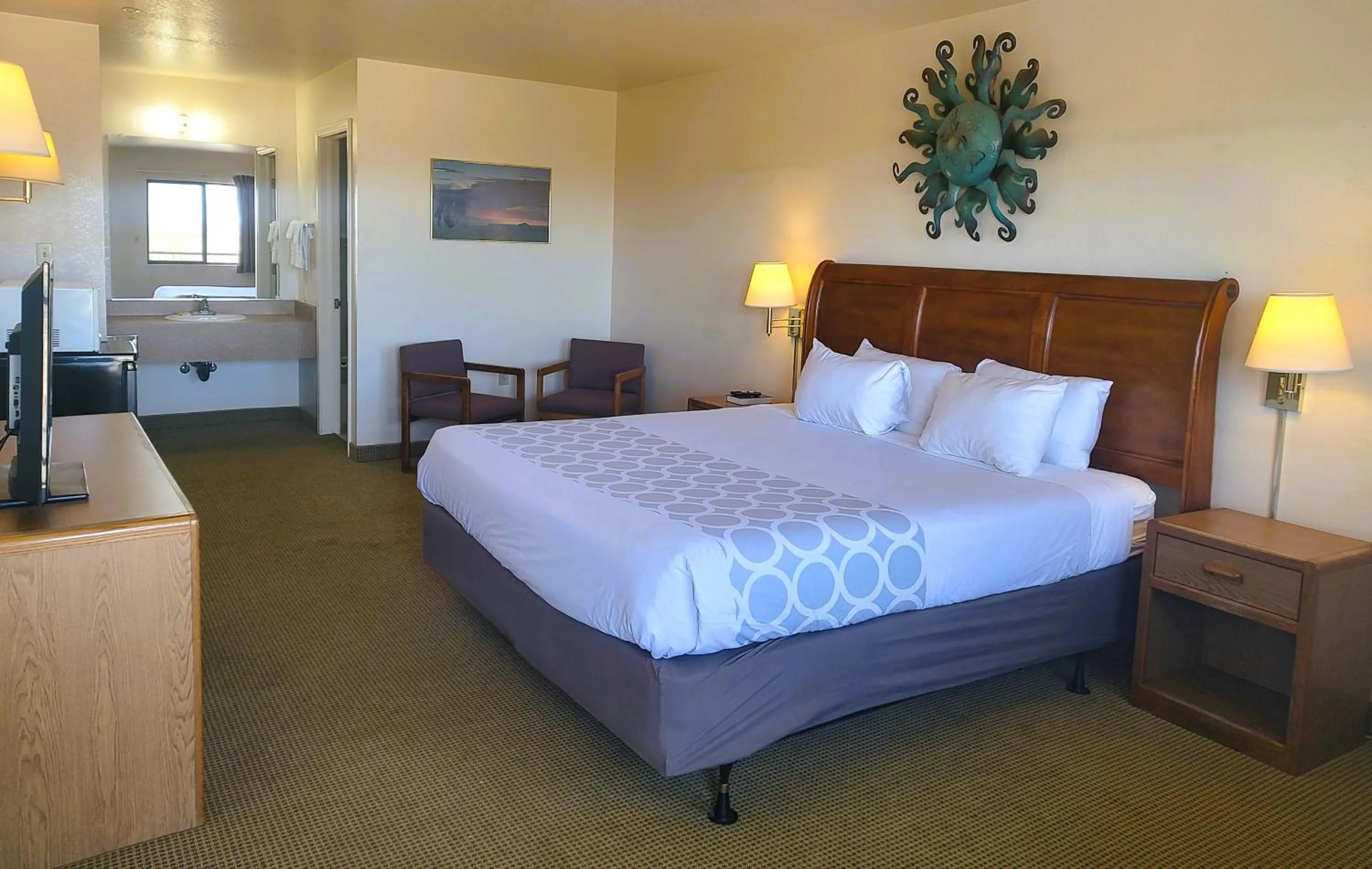 Photo of the whole room, Bed in Rodeway Inn Copper Stay Benson AZ I-10 Exit 304