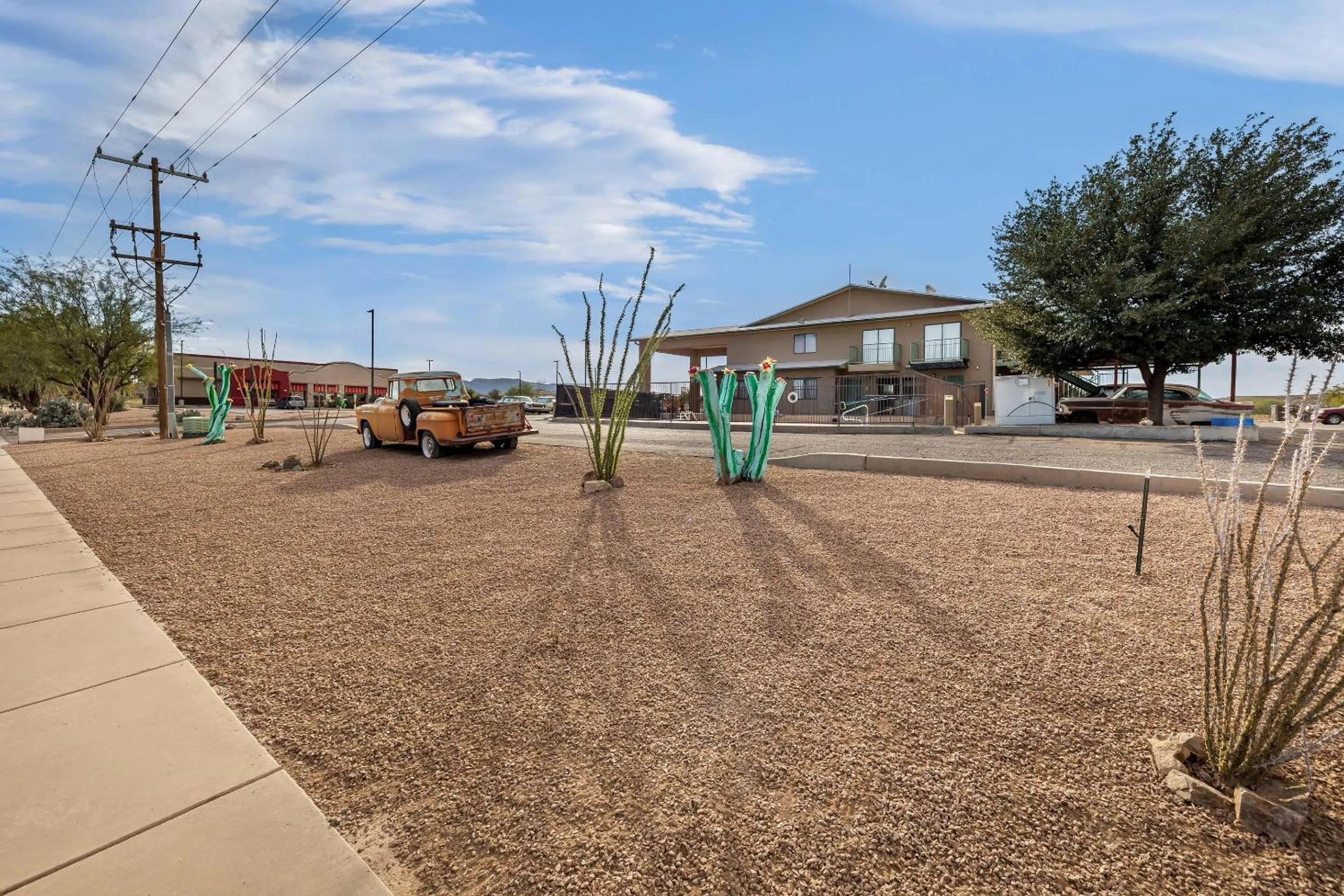 Property building in Rodeway Inn Copper Stay Benson AZ I-10 Exit 304