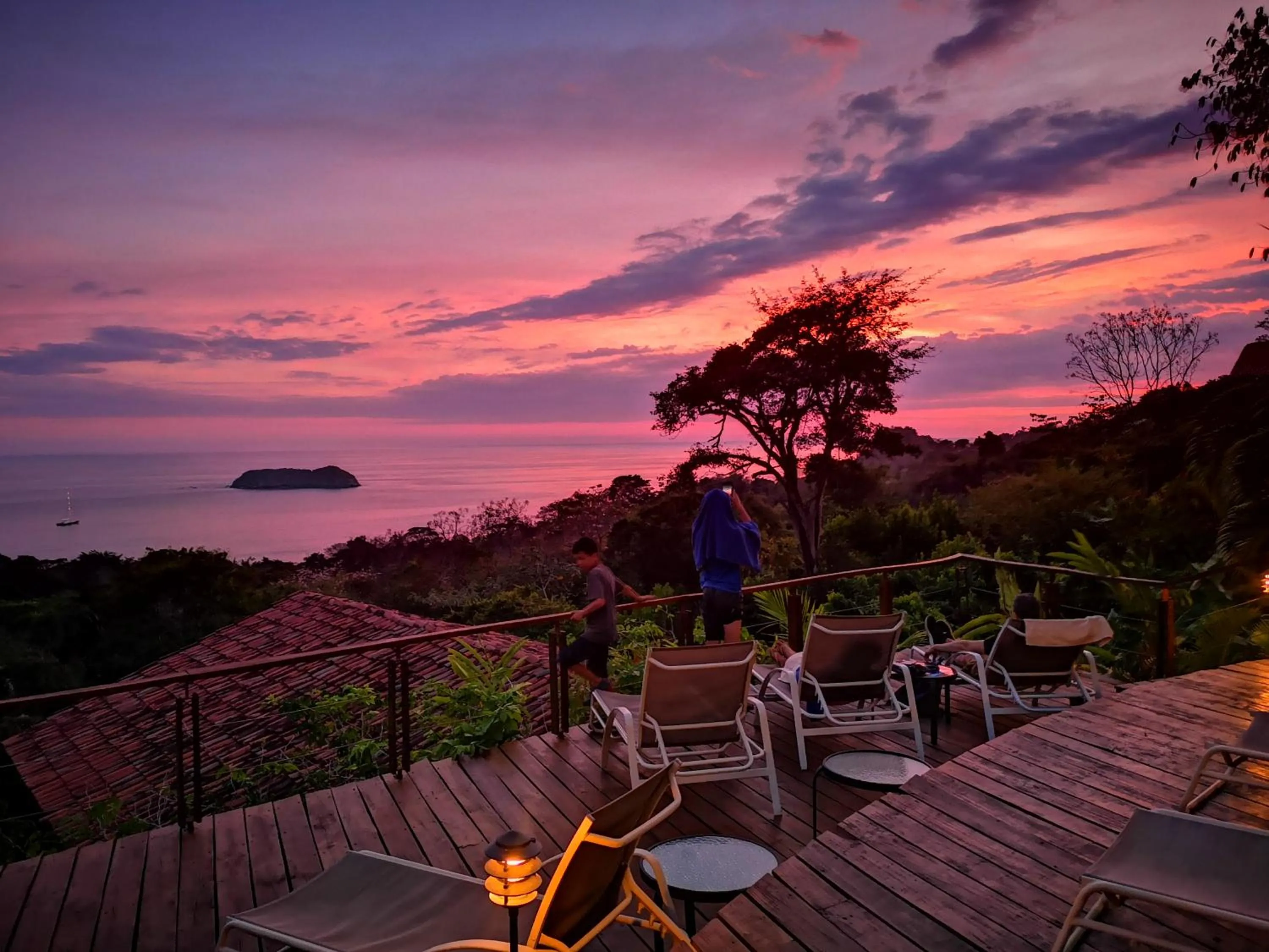 Sunset in Si Como No Resort & Wildlife Refuge