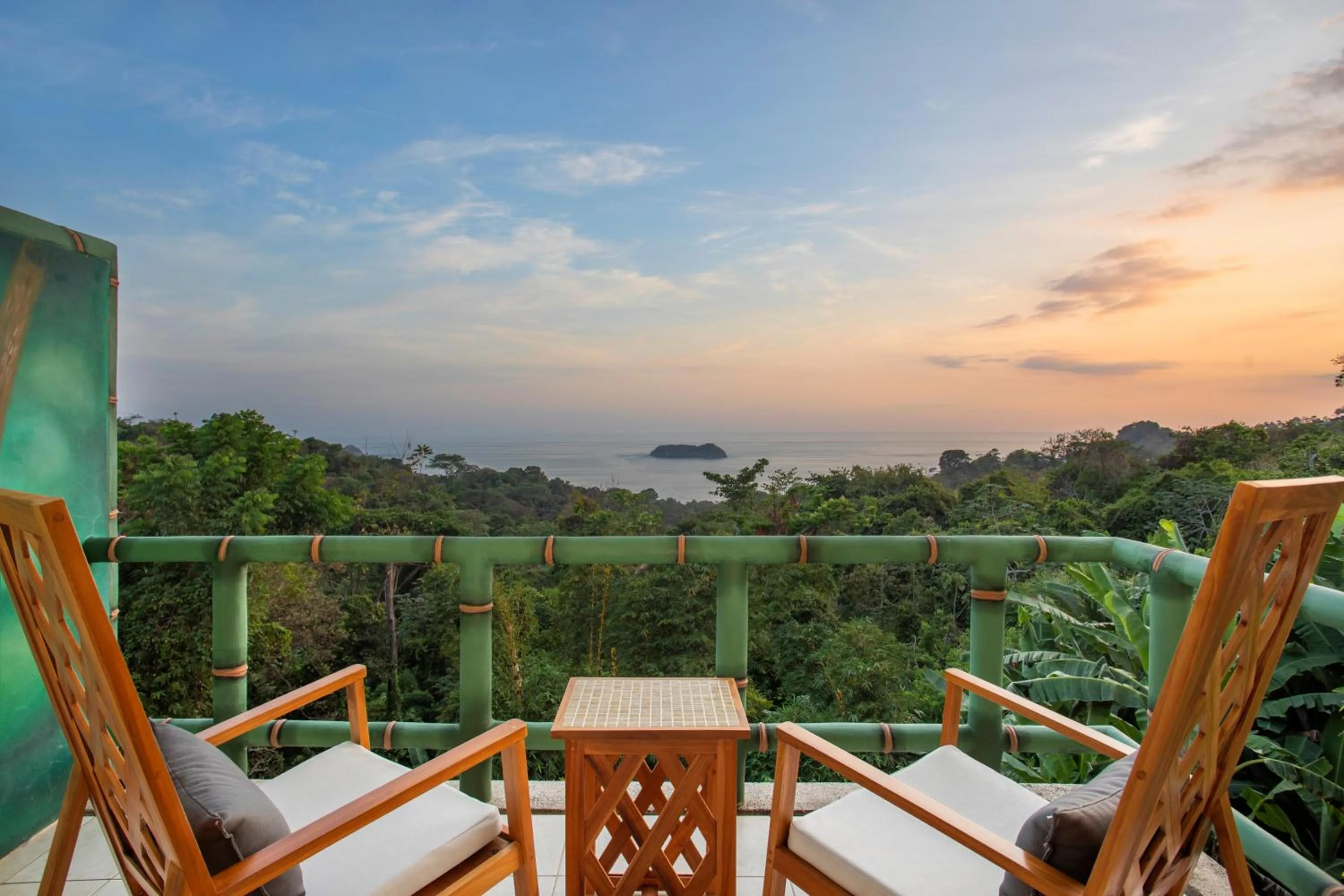 Day in Si Como No Resort & Wildlife Refuge