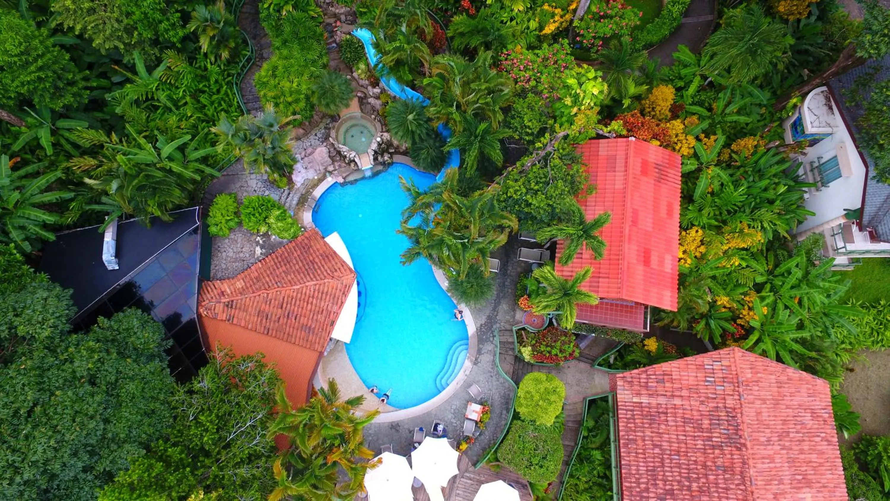 Property building in Si Como No Resort & Wildlife Refuge