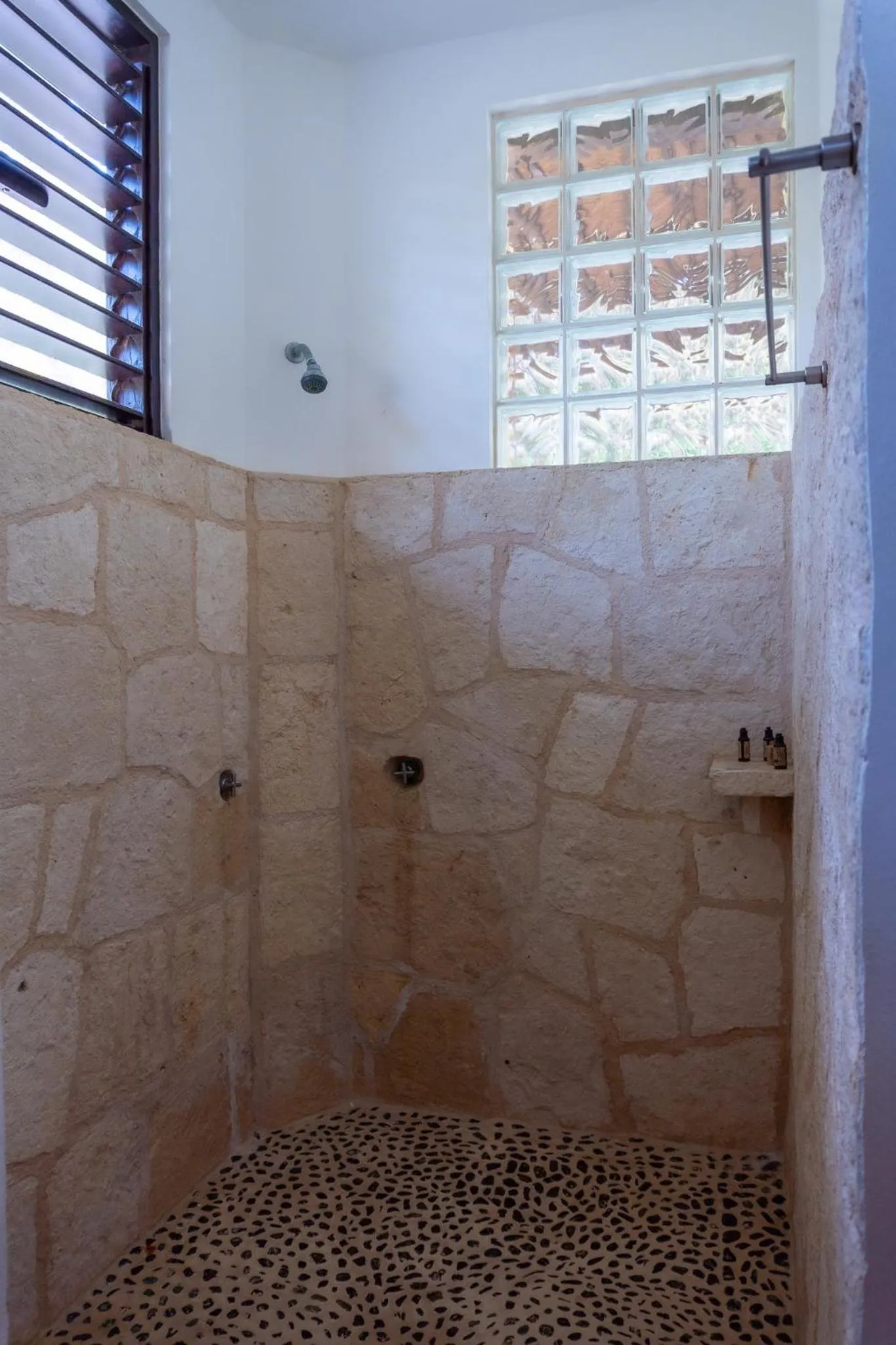 Shower in Sol Caribe