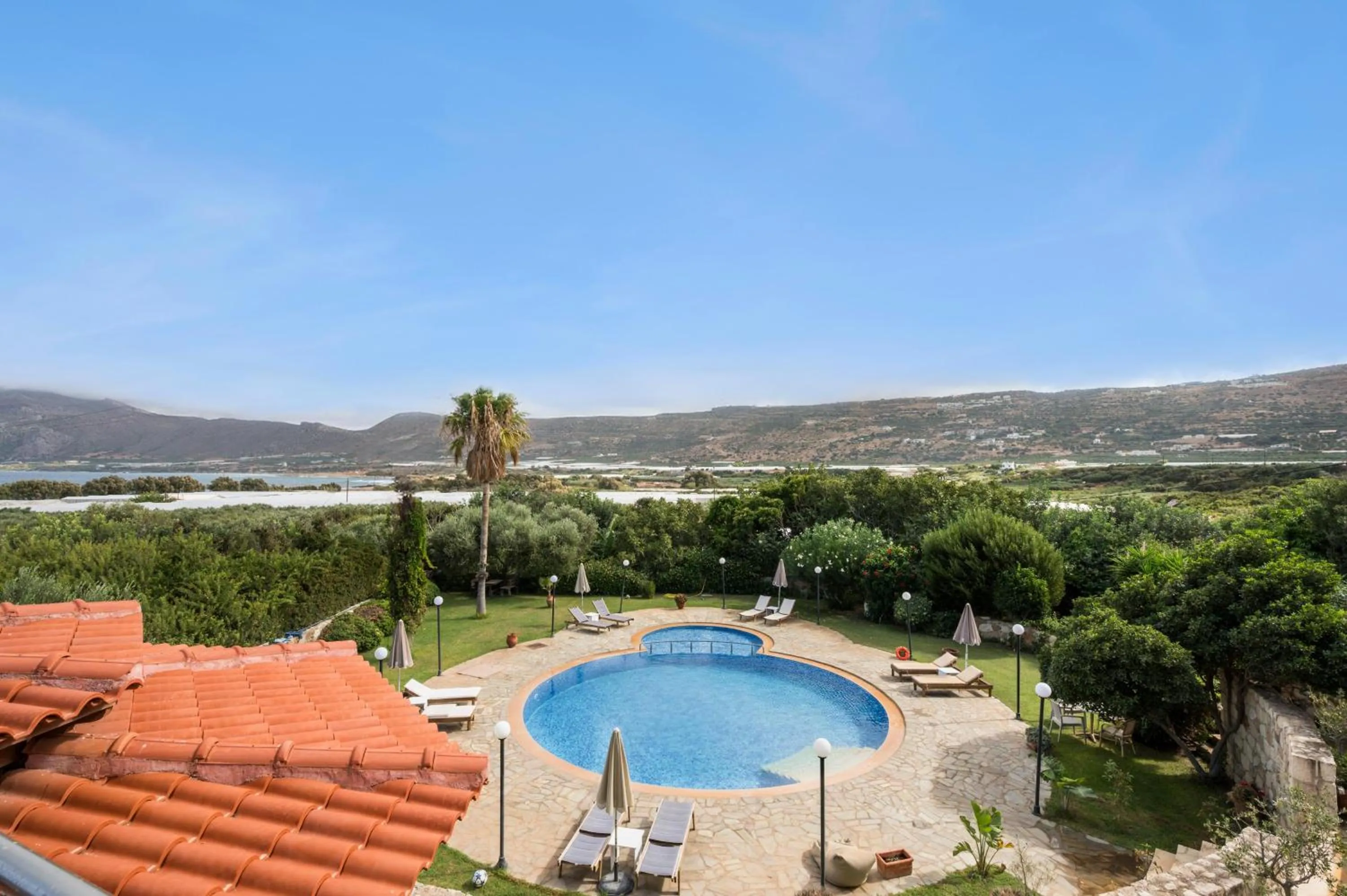 Nearby landmark in Petritos Rooms and Studios