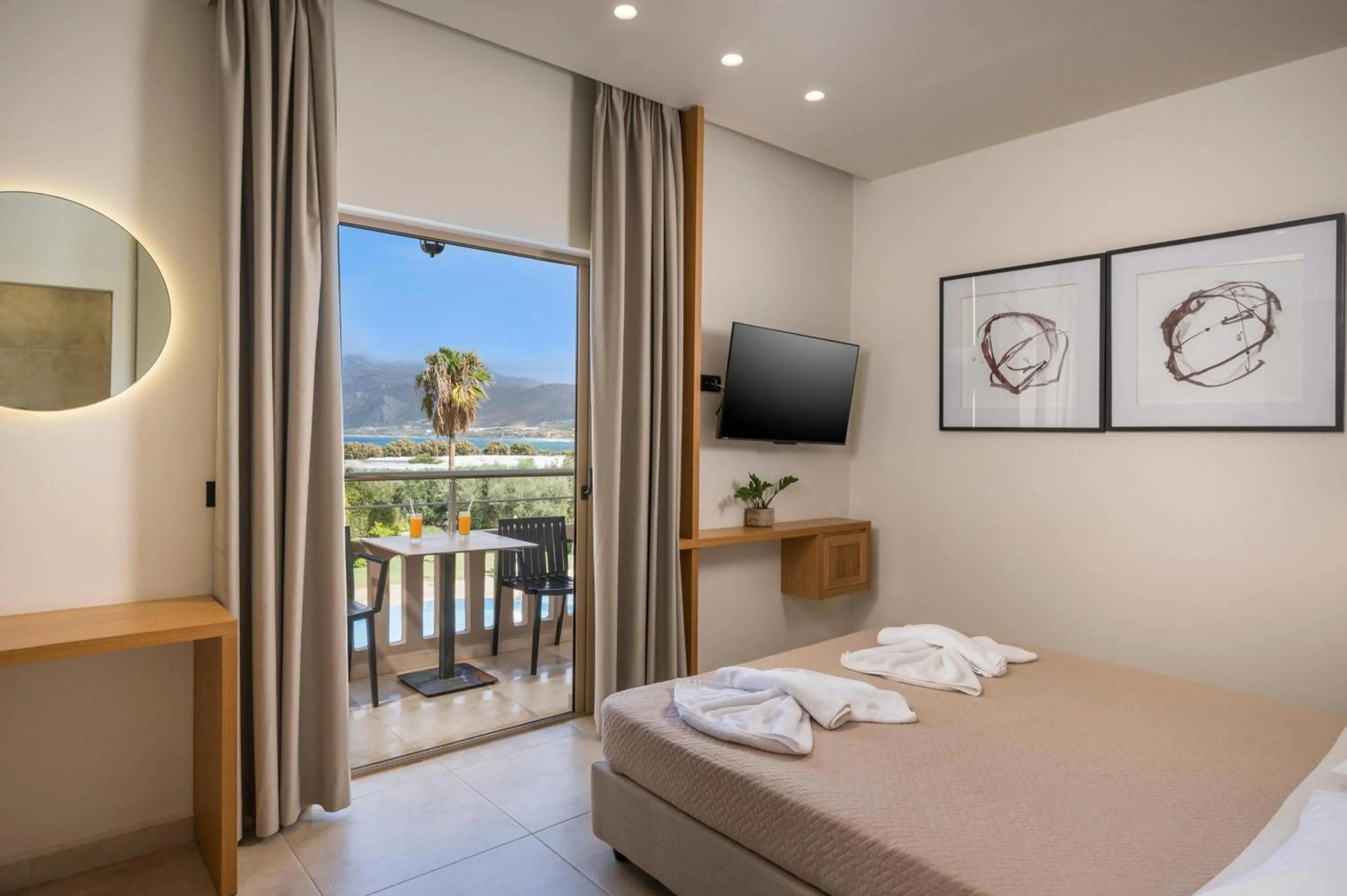 Bed in Petritos Rooms and Studios