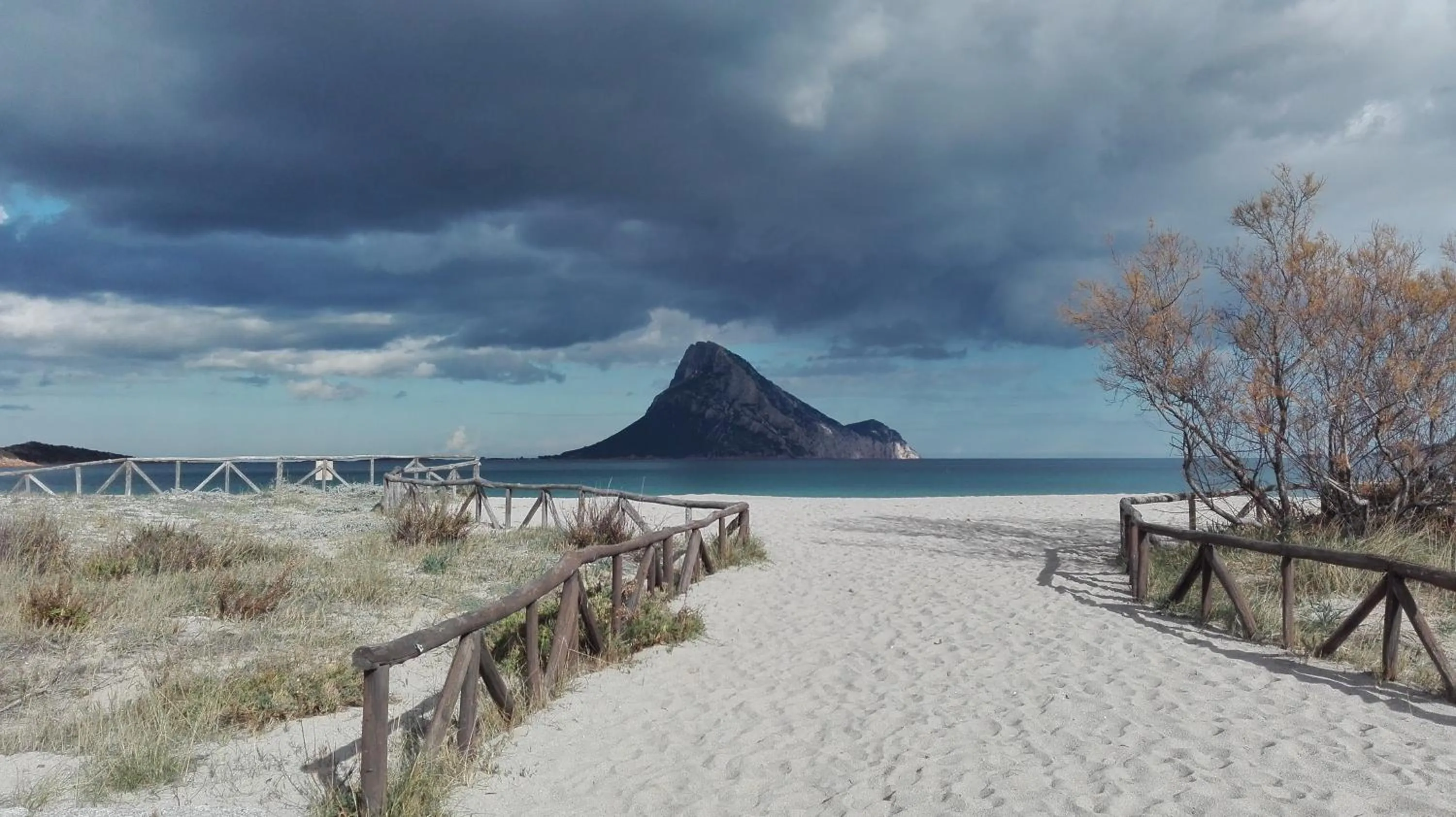 Beach in Frina di Mari b&b