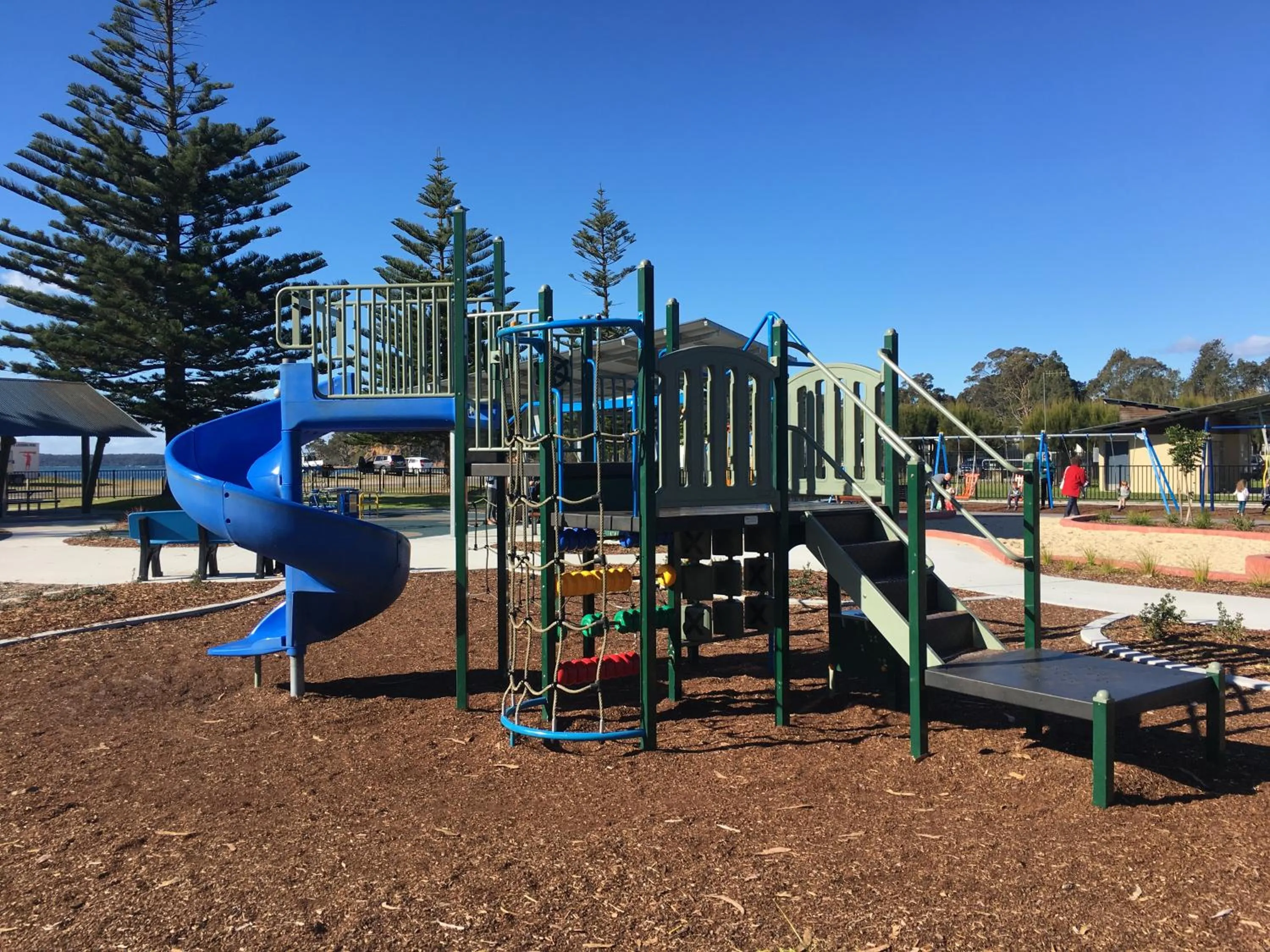 Children play ground in Araluen Motor Lodge