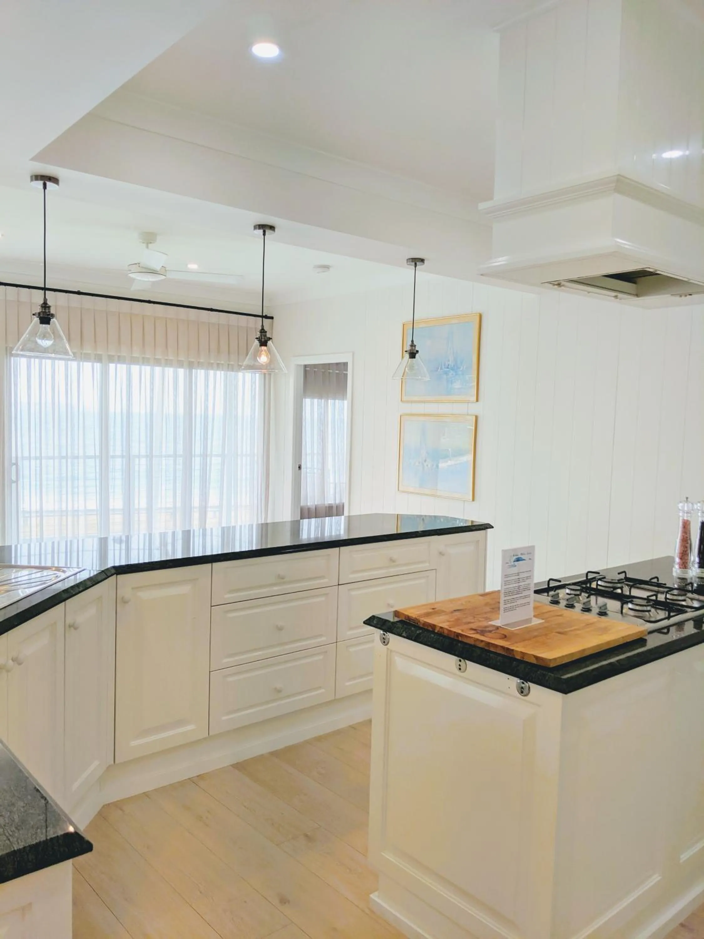 dishwasher in Araluen Motor Lodge