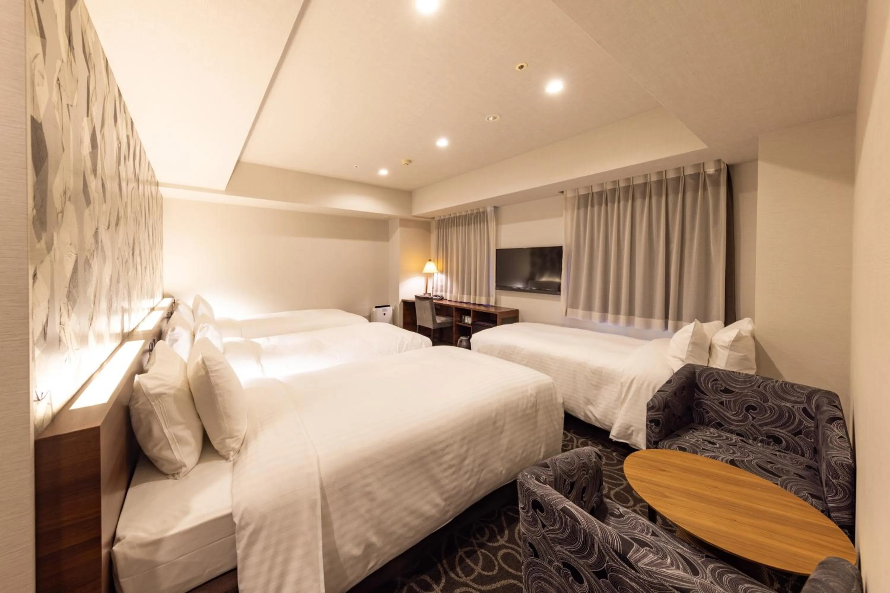 Photo of the whole room, Bed in Hotel Keihan Sapporo