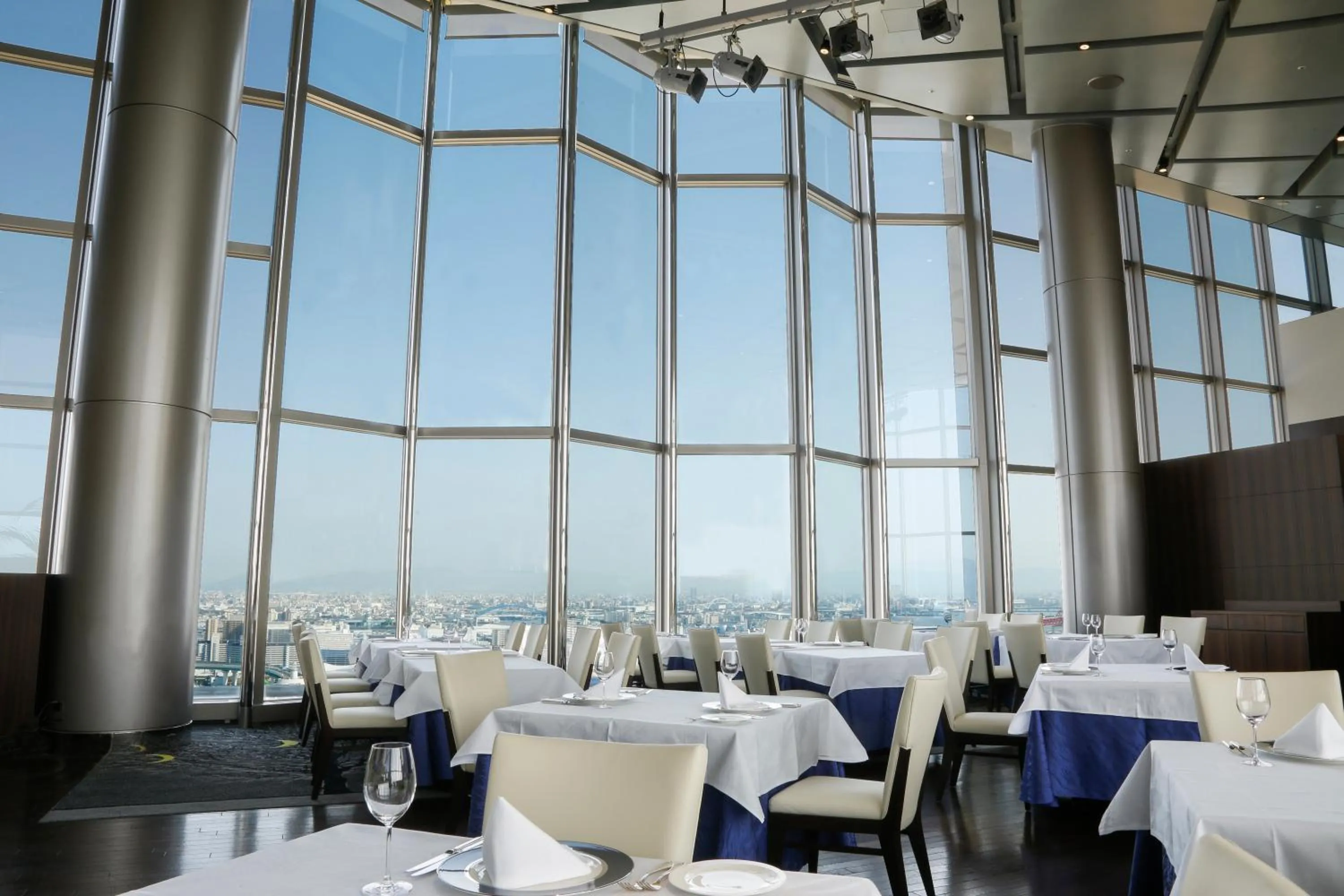 Restaurant/places to eat in Hotel Keihan Universal Tower