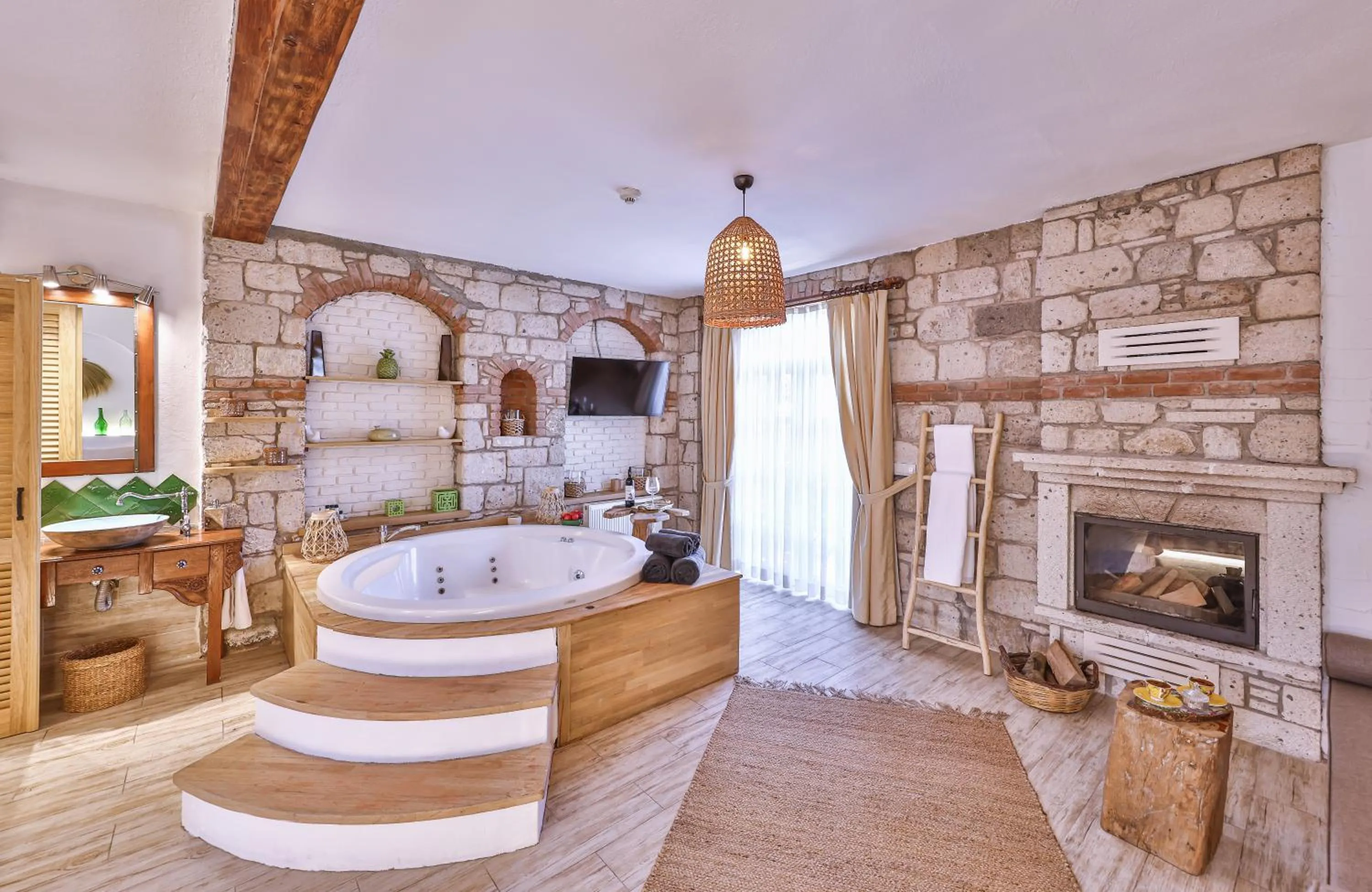 Hot Tub in Cumbali Konak Hotel (Adults Only +12)