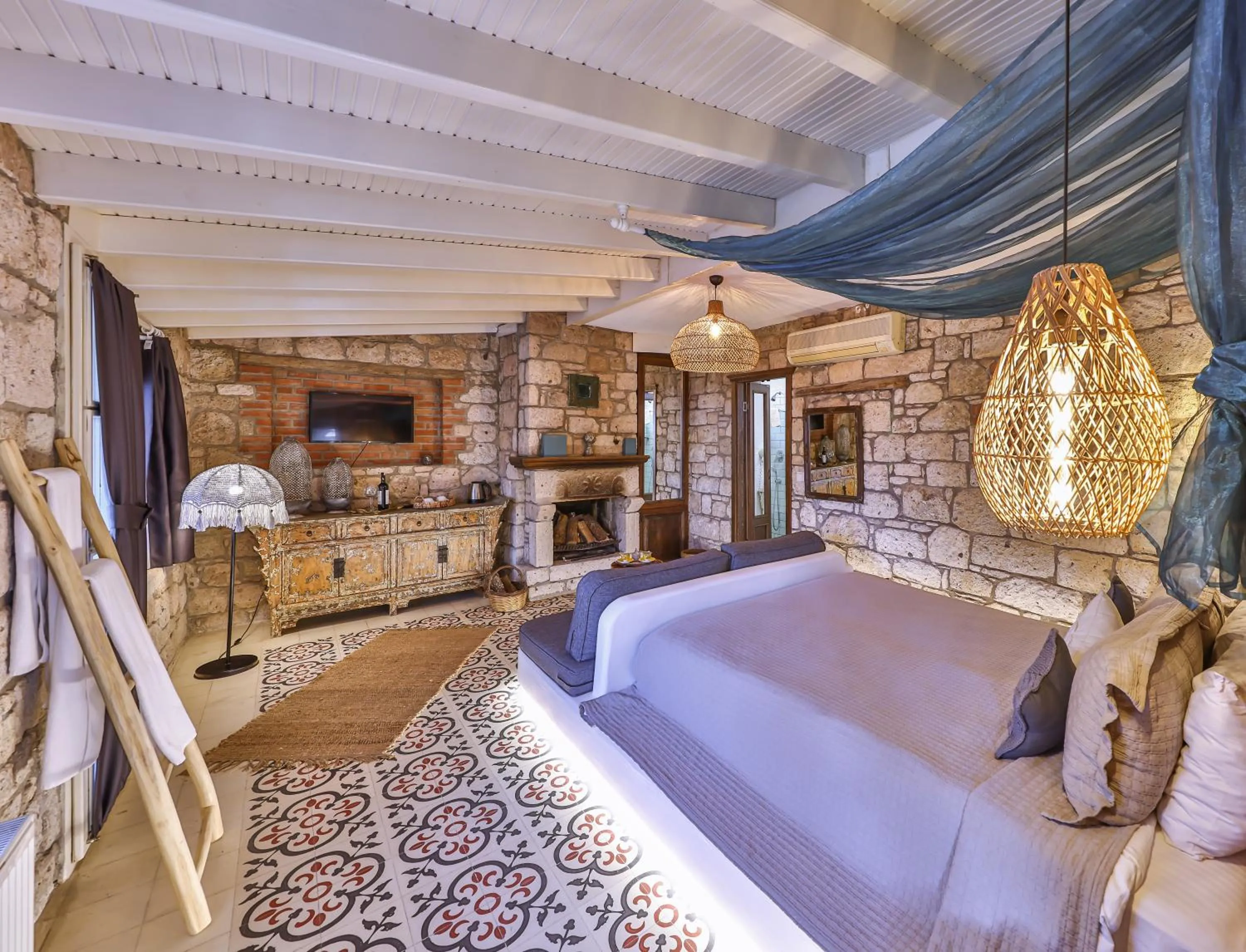 Photo of the whole room, Bed in Cumbali Konak Hotel (Adults Only +12)