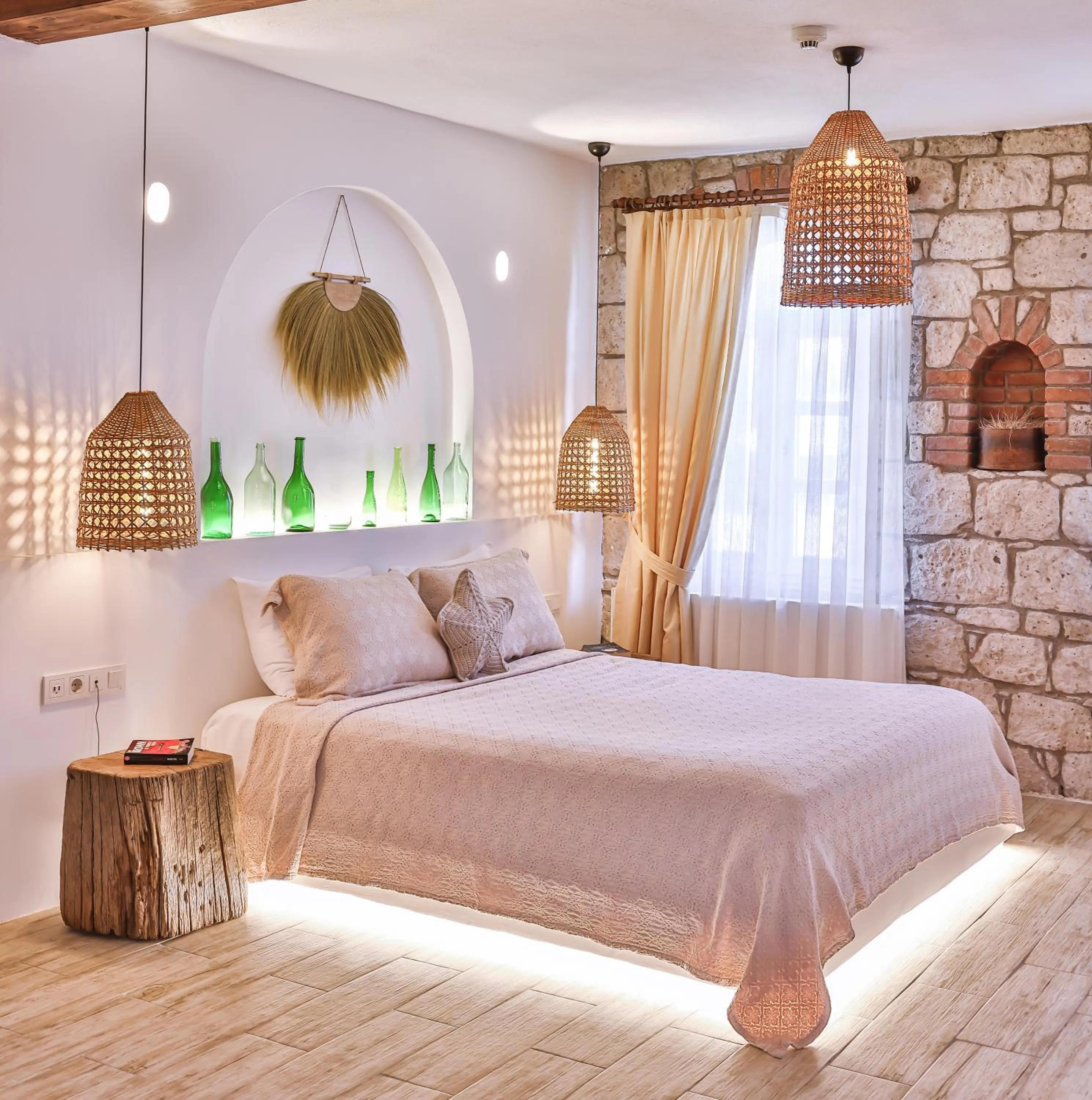 Photo of the whole room, Bed in Cumbali Konak Hotel (Adults Only +12)