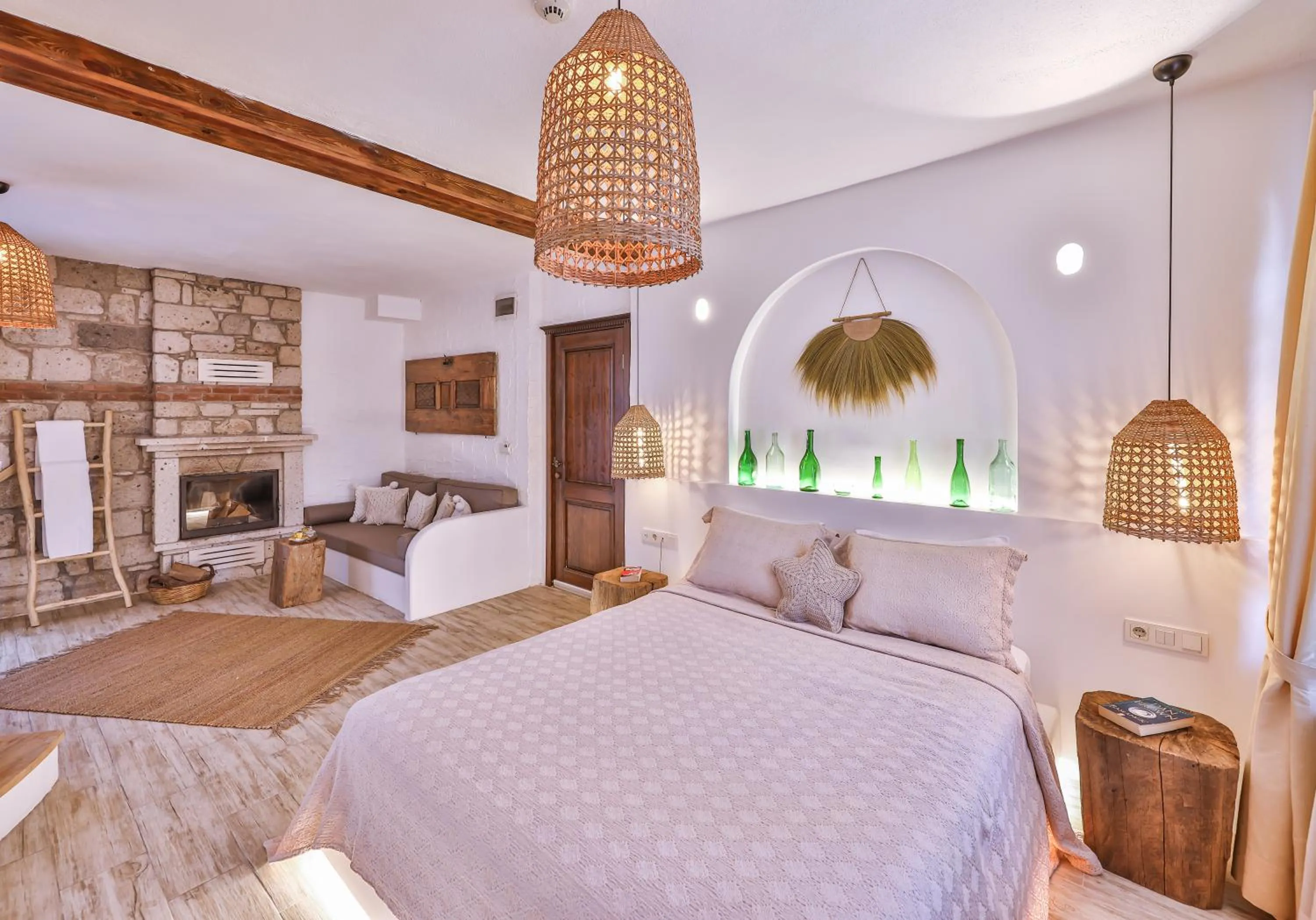 Photo of the whole room, Bed in Cumbali Konak Hotel (Adults Only +12)