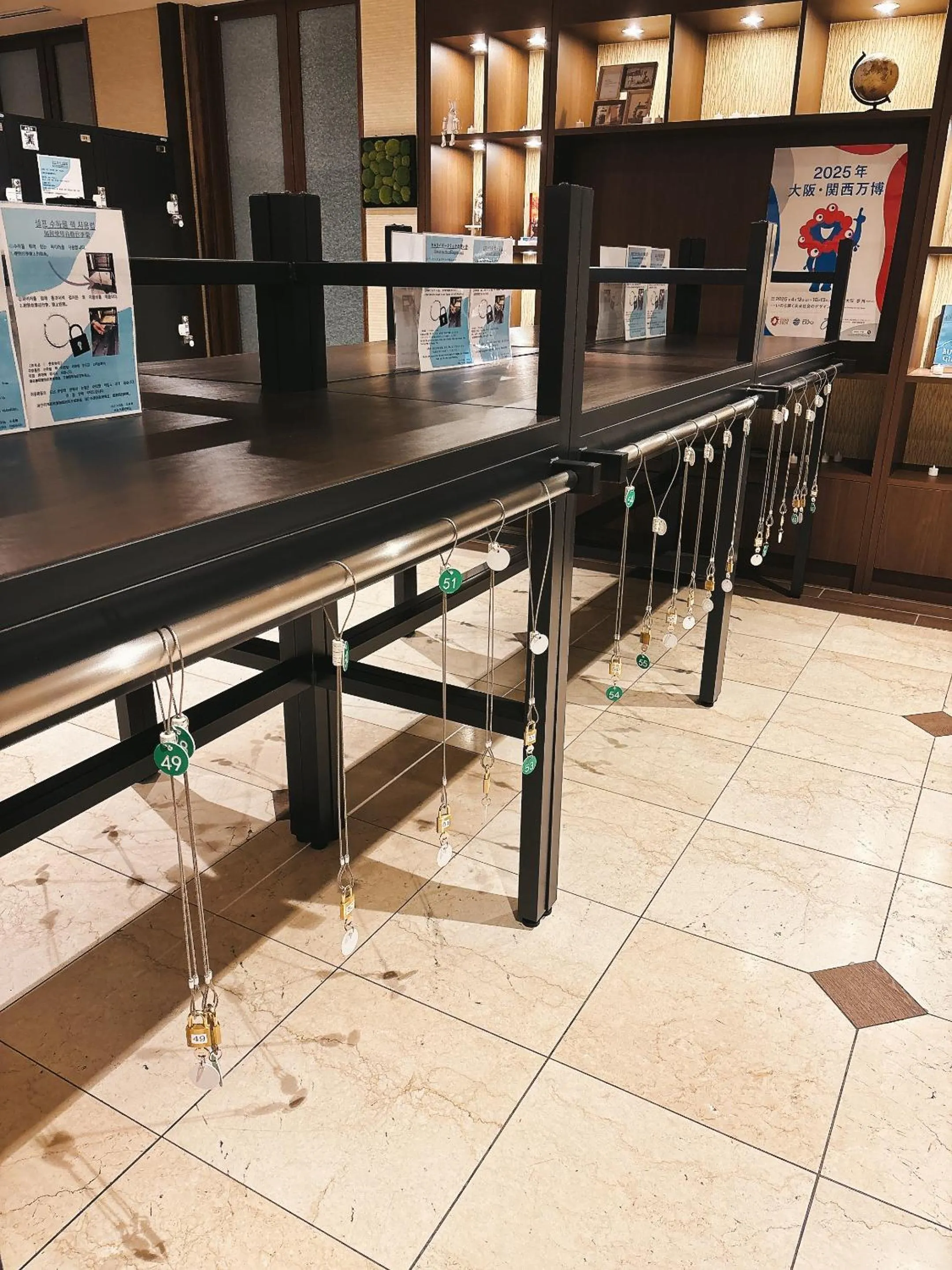 locker in Hotel Keihan Tenmabashi