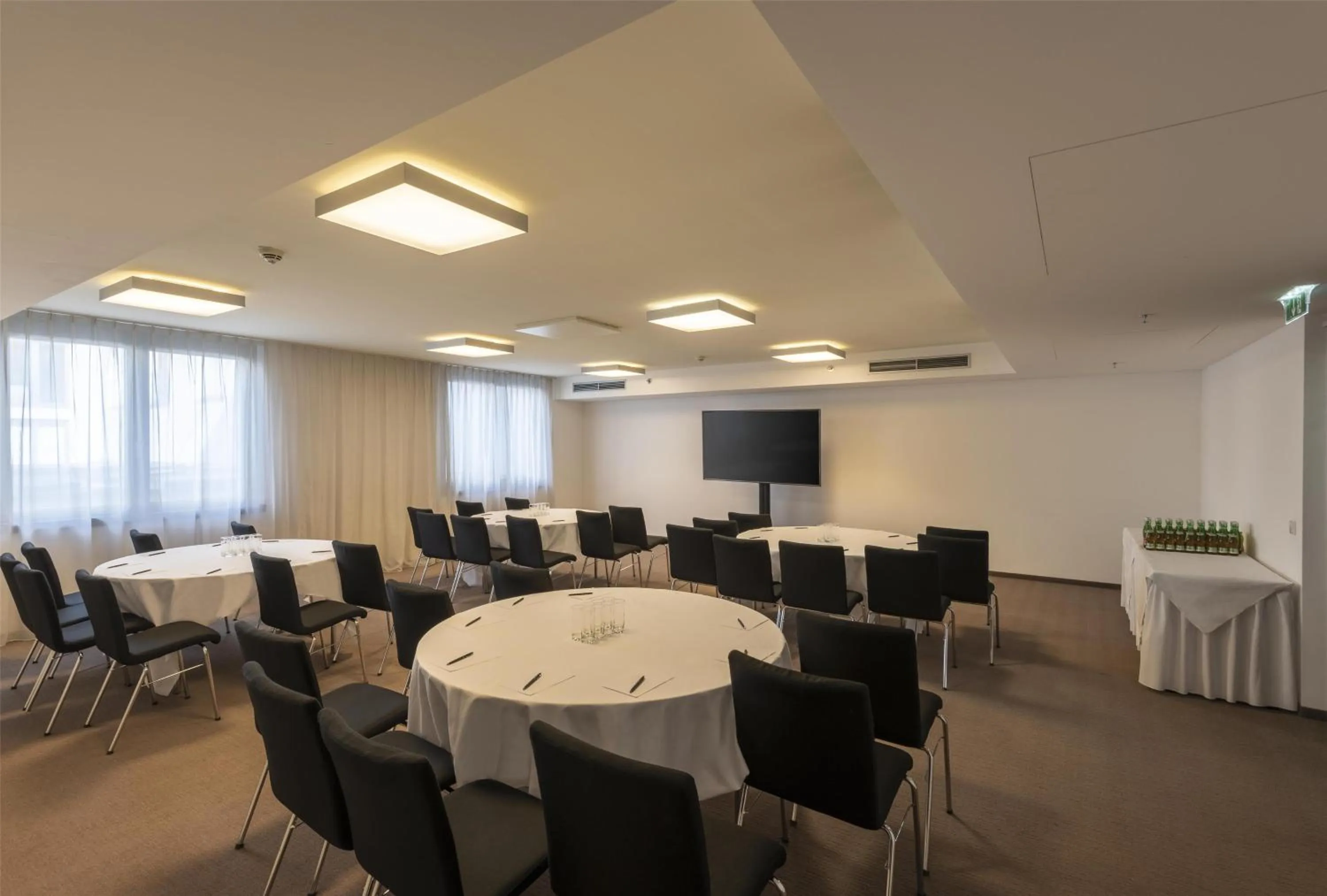 Meeting/conference room in Doubletree by Hilton Vienna Schonbrunn