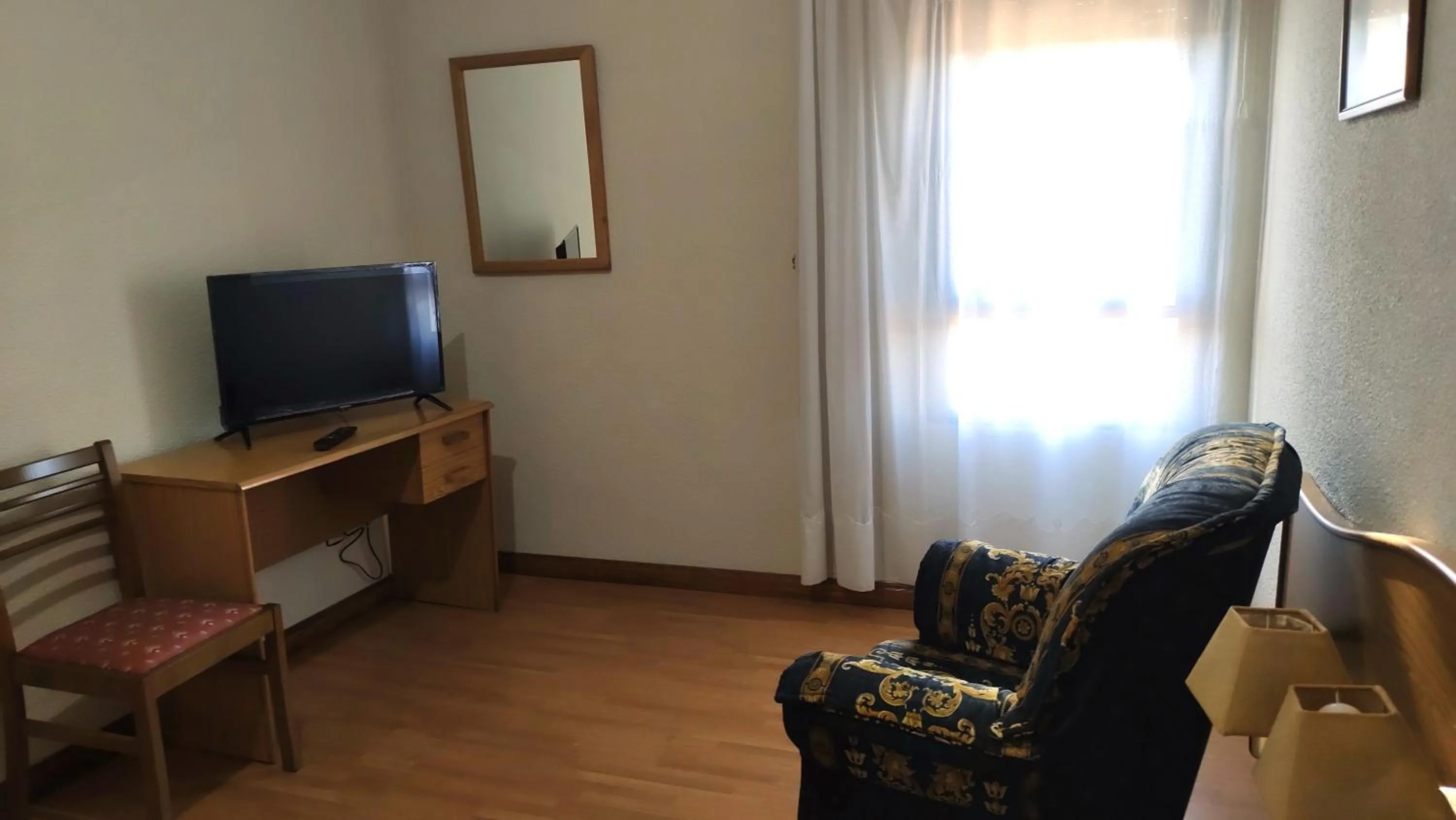 TV and multimedia in Hotel Ria de Vigo "Tierra de Campos"