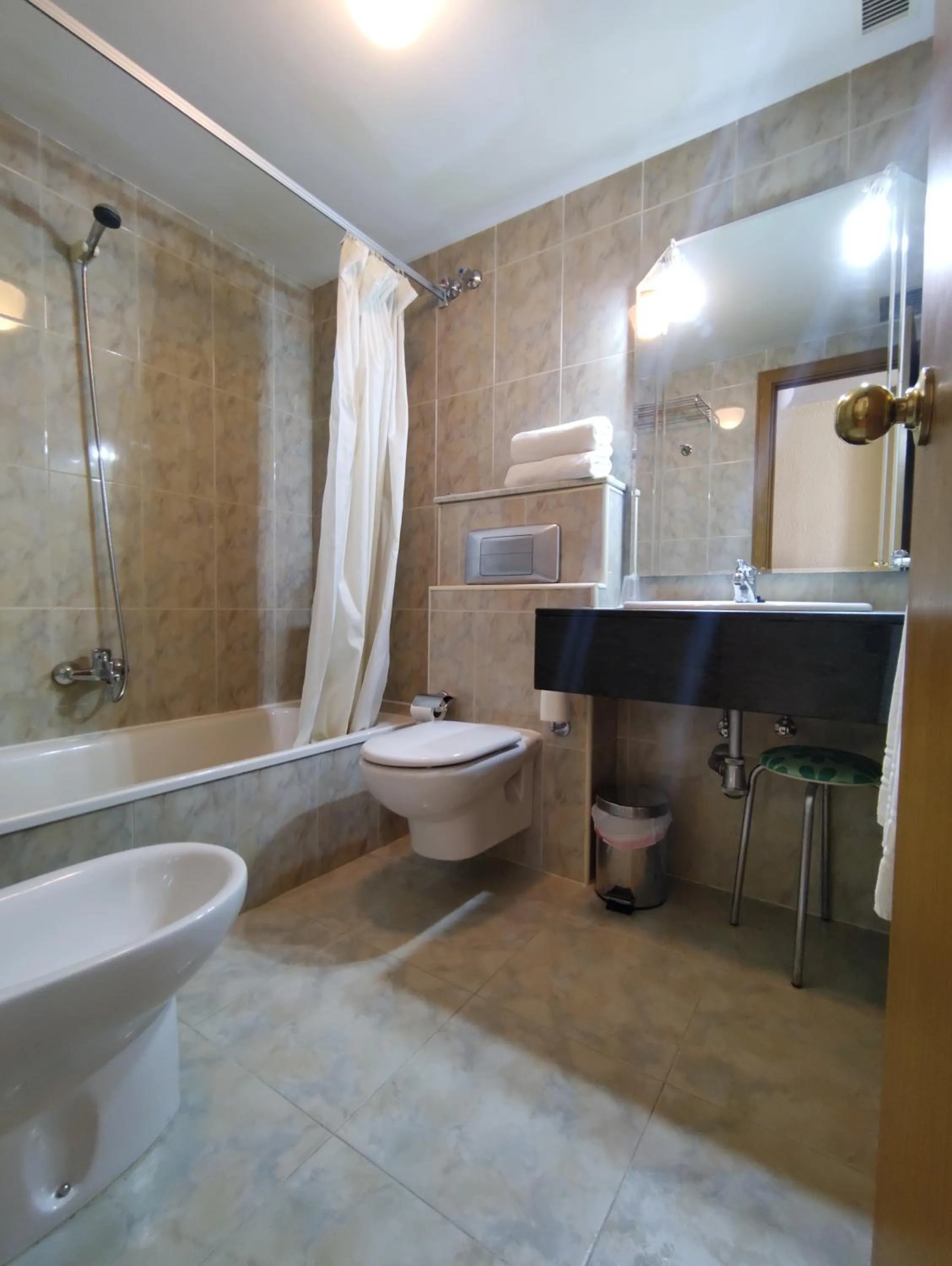 Bathroom in Hotel Ria de Vigo "Tierra de Campos"