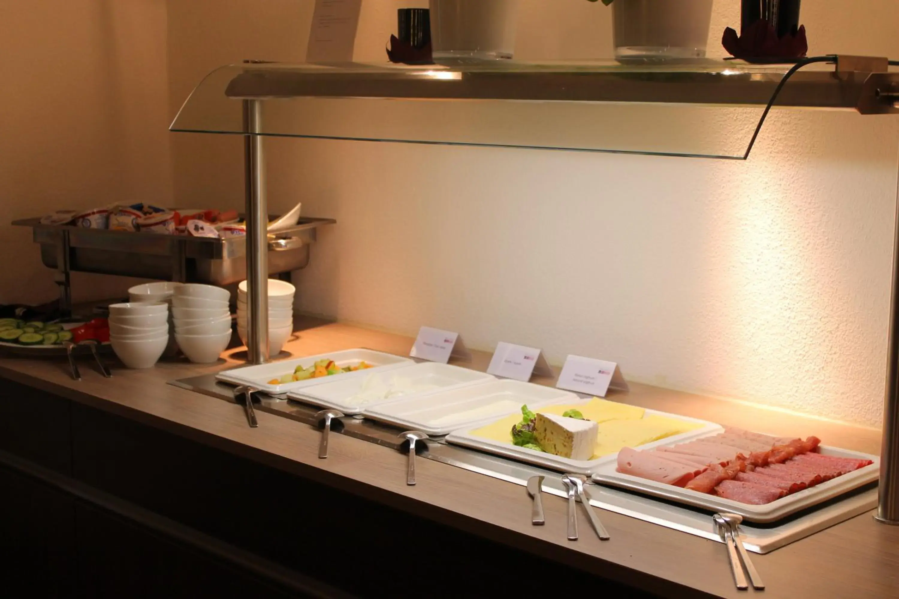 Double or Twin Room with Terrace in RheinHotel ARTE Double or Twin Room with Terrace in RheinHotel ARTE