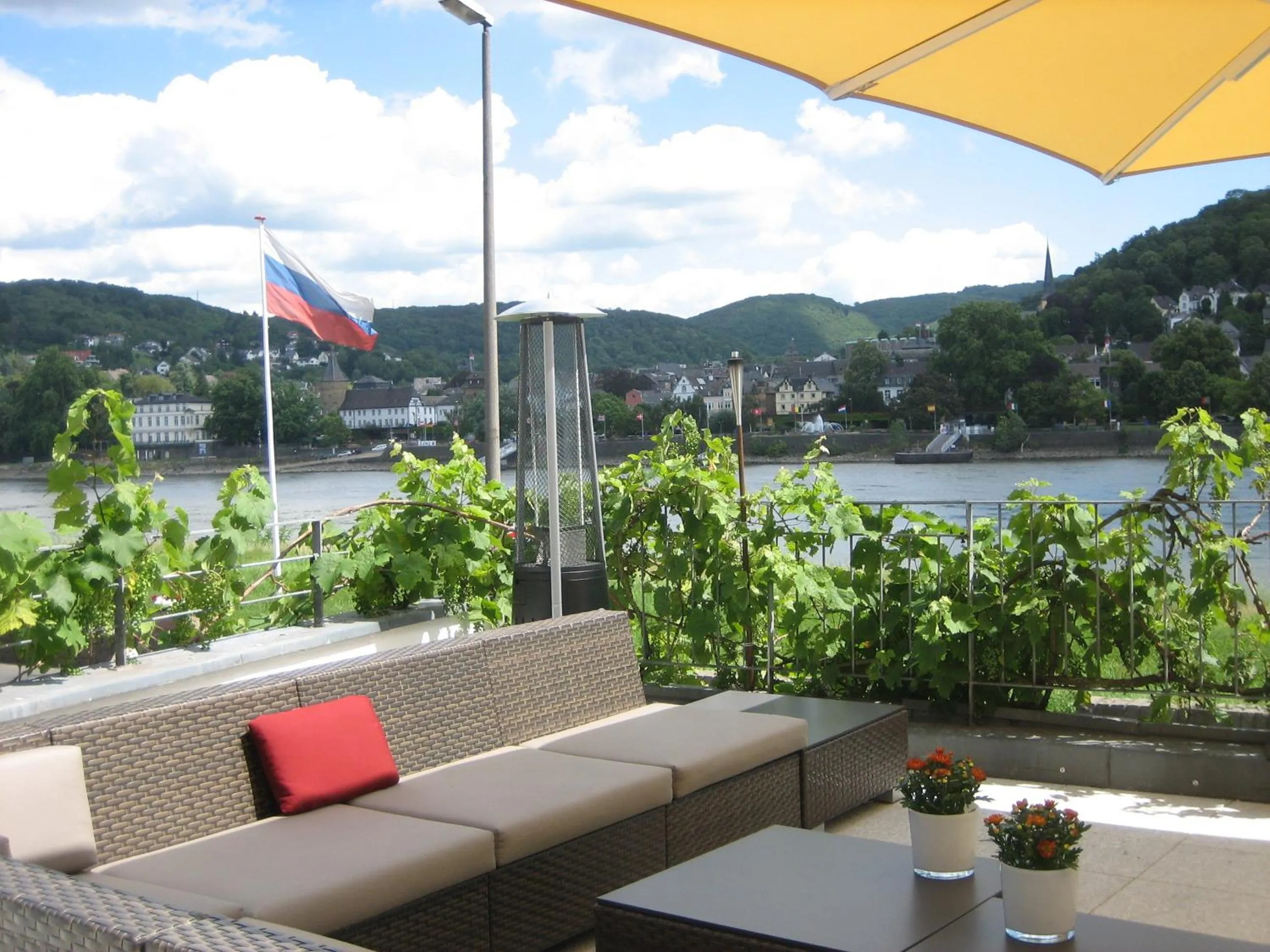 Restaurant/places to eat in RheinHotel ARTE