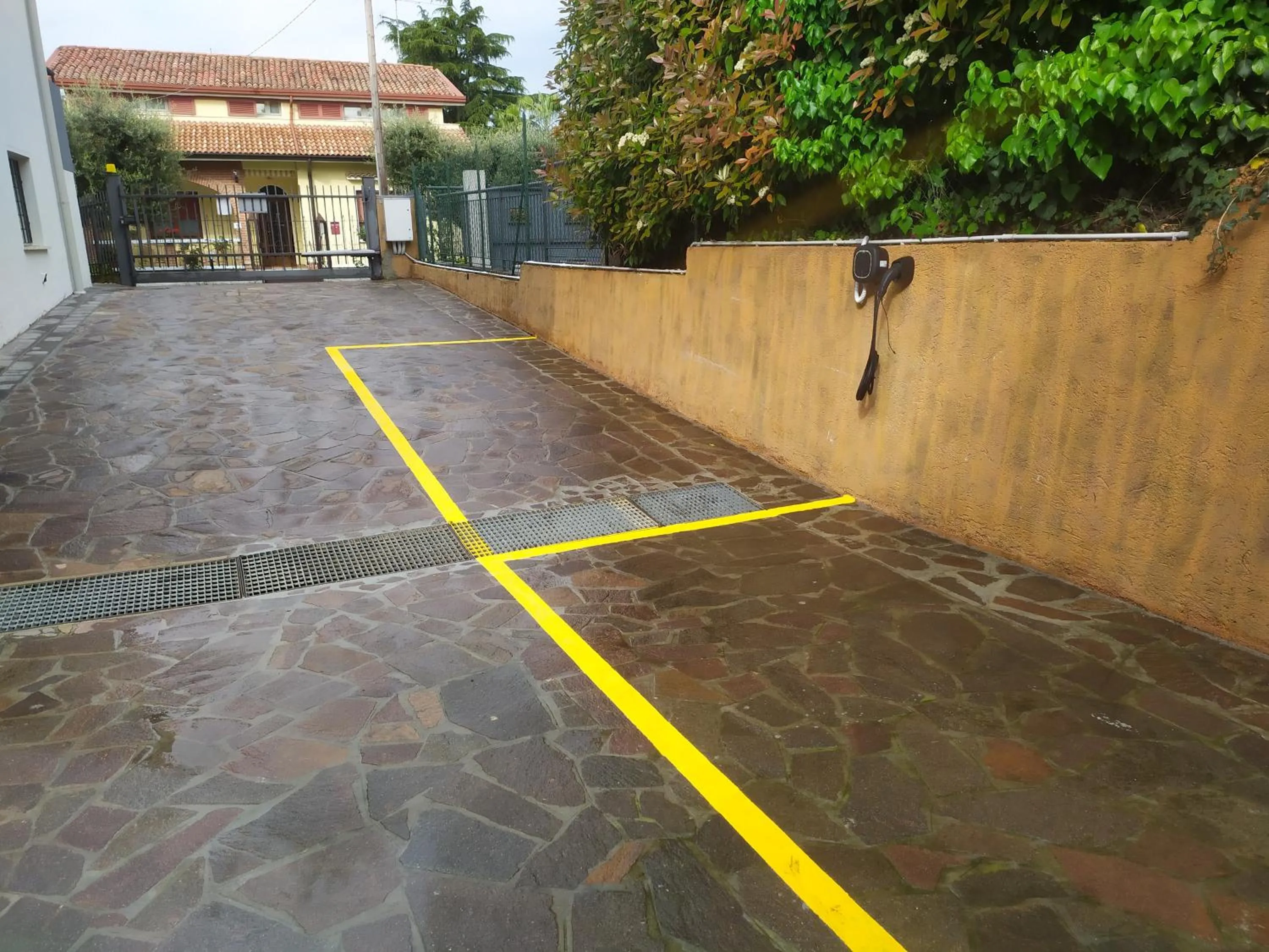 Parking in Garda Diamant