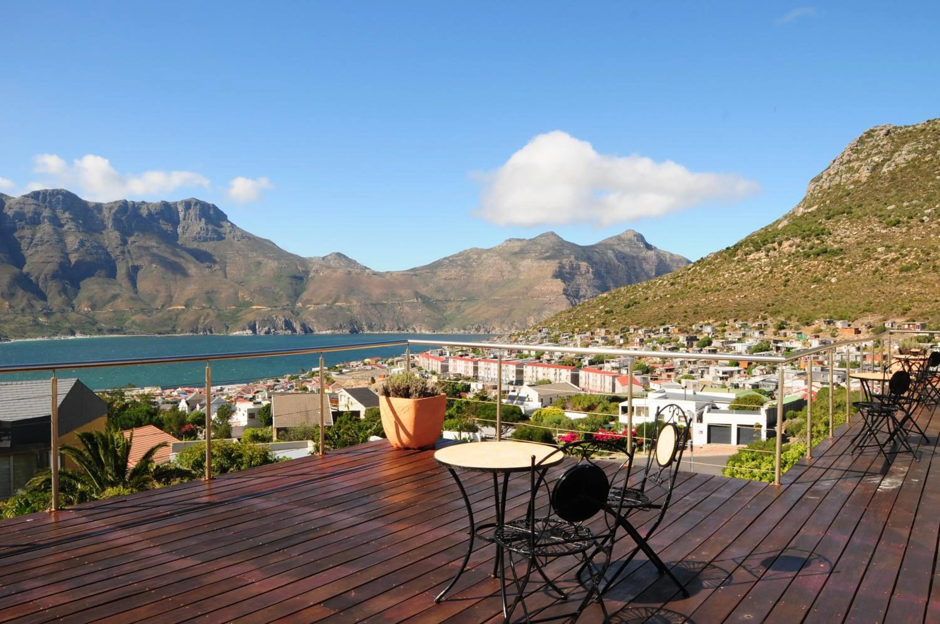 Patio in Hout Bay Breeze Guest House