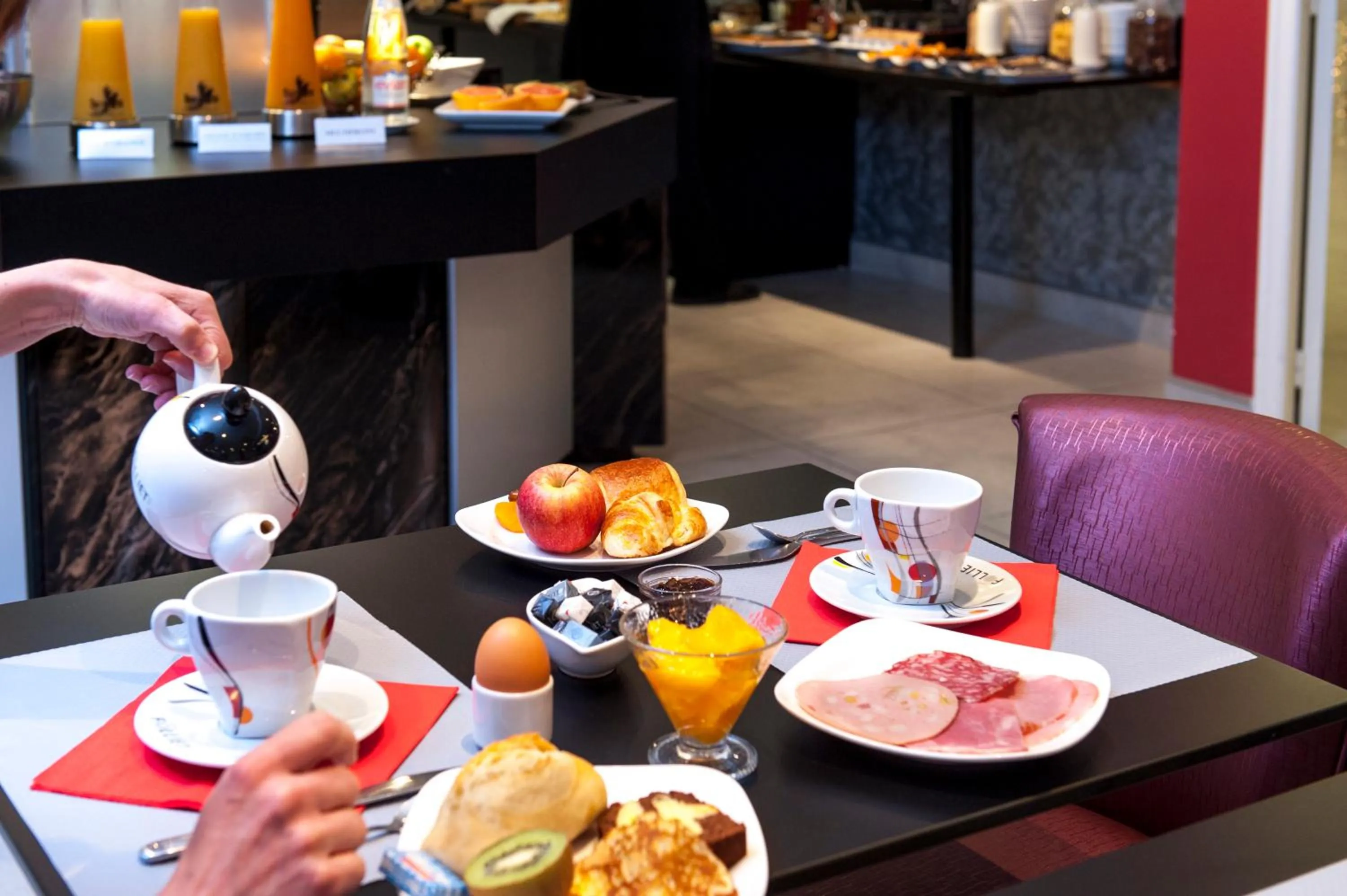 Breakfast in Brit Hotel Belfort Centre-Le Boreal
