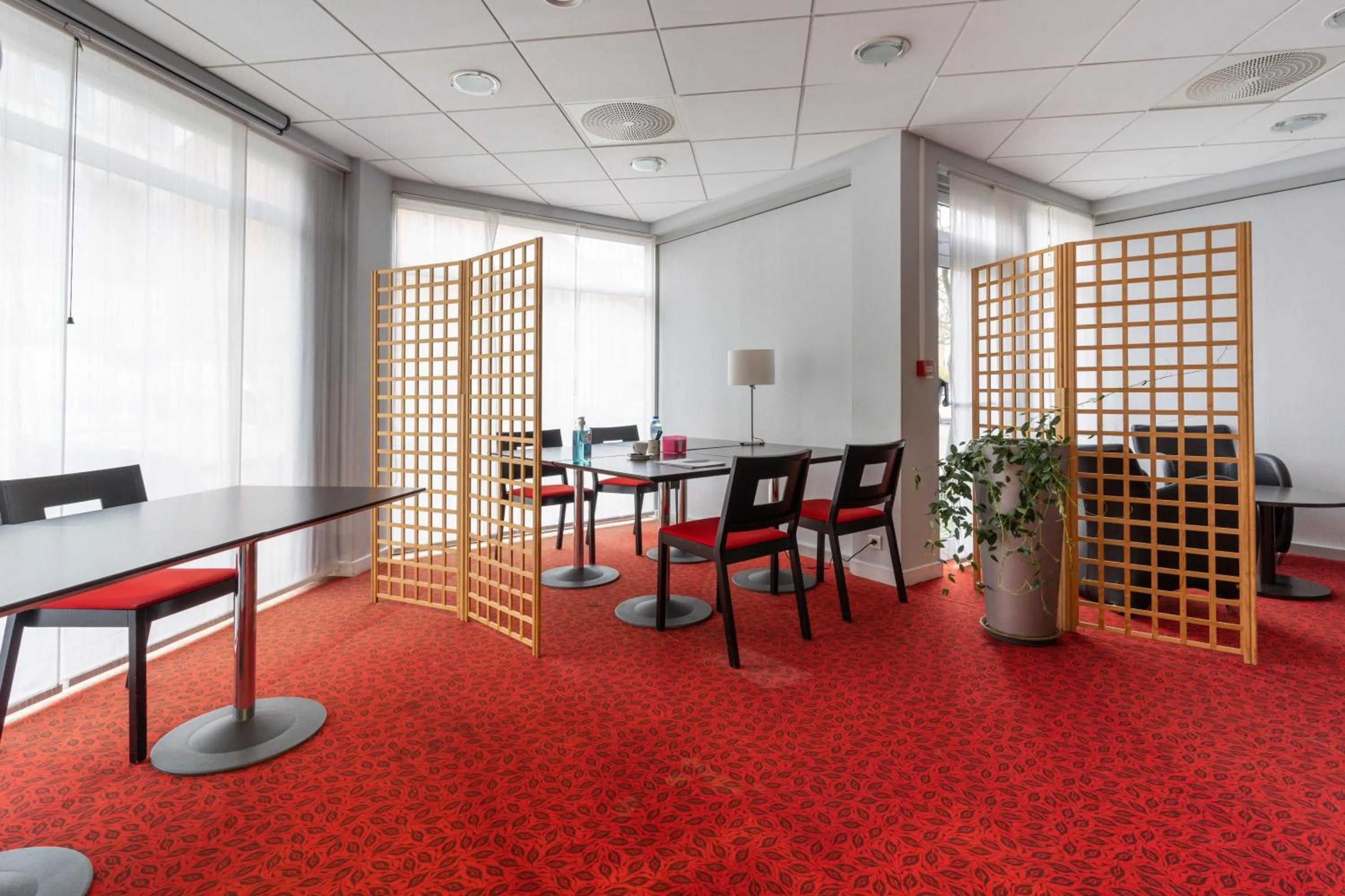 Seating area in Brit Hotel Belfort Centre-Le Boreal