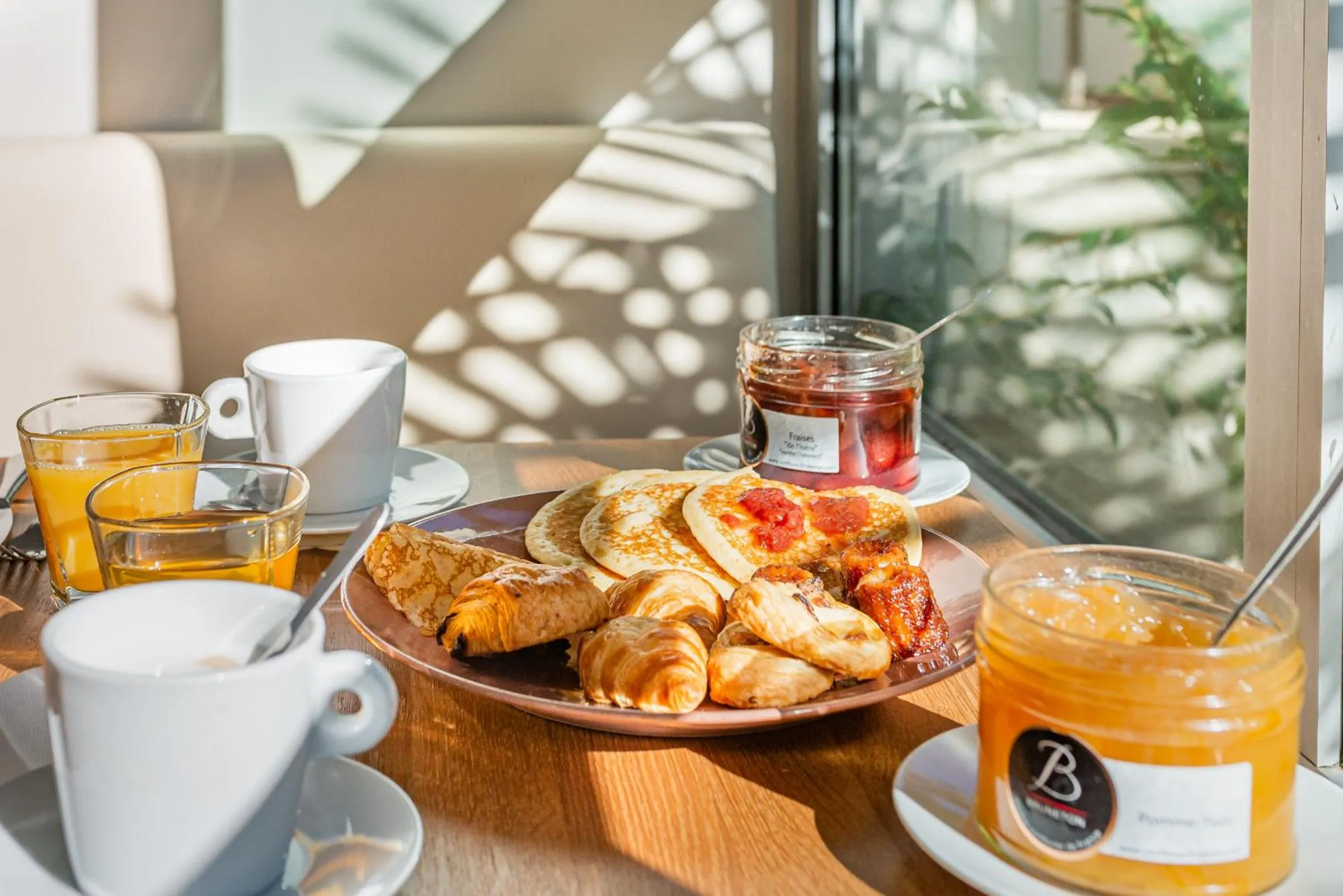 Food in Hôtel des Barolles - Lyon Sud Brignais