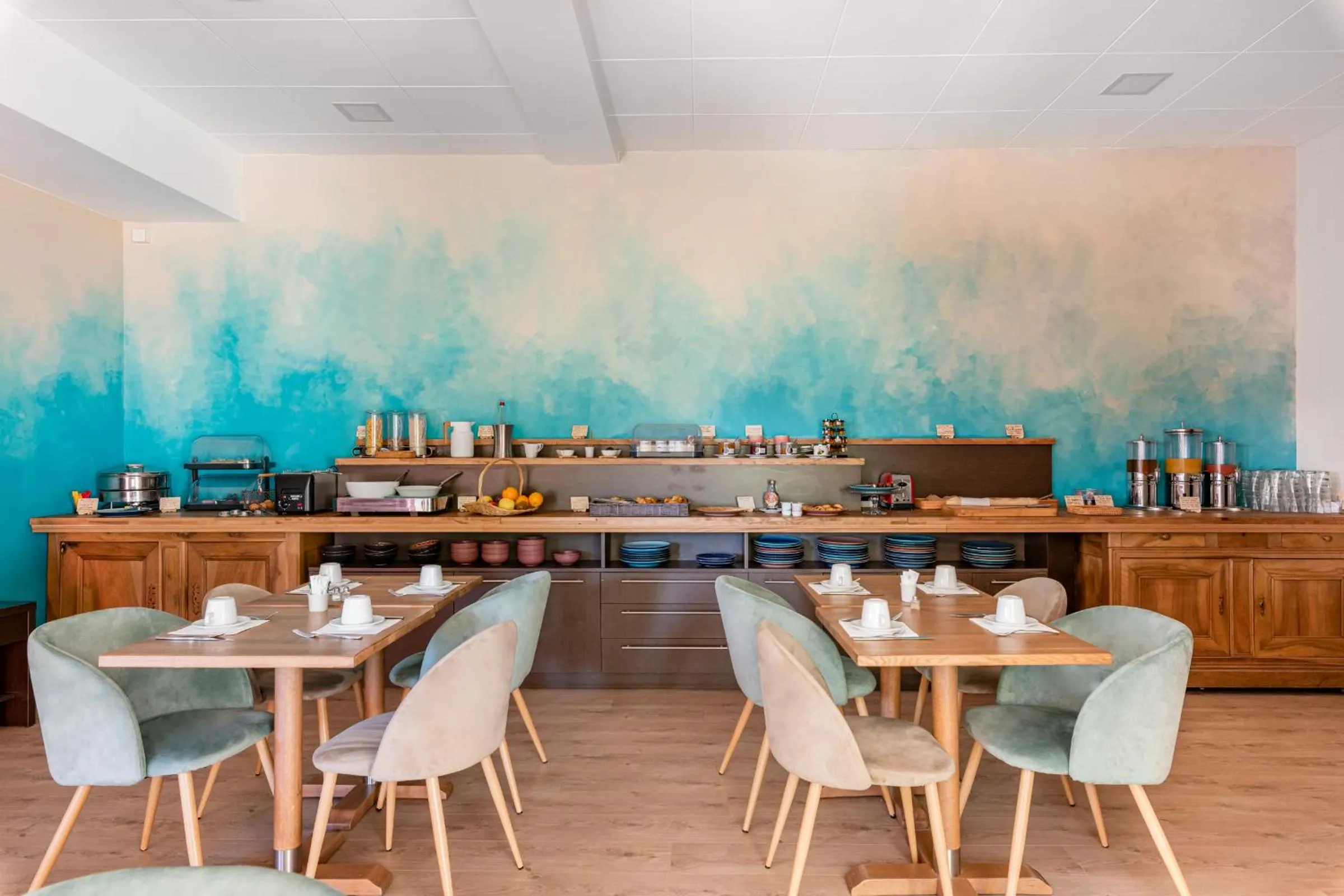 Restaurant/places to eat in Hôtel des Barolles - Lyon Sud Brignais