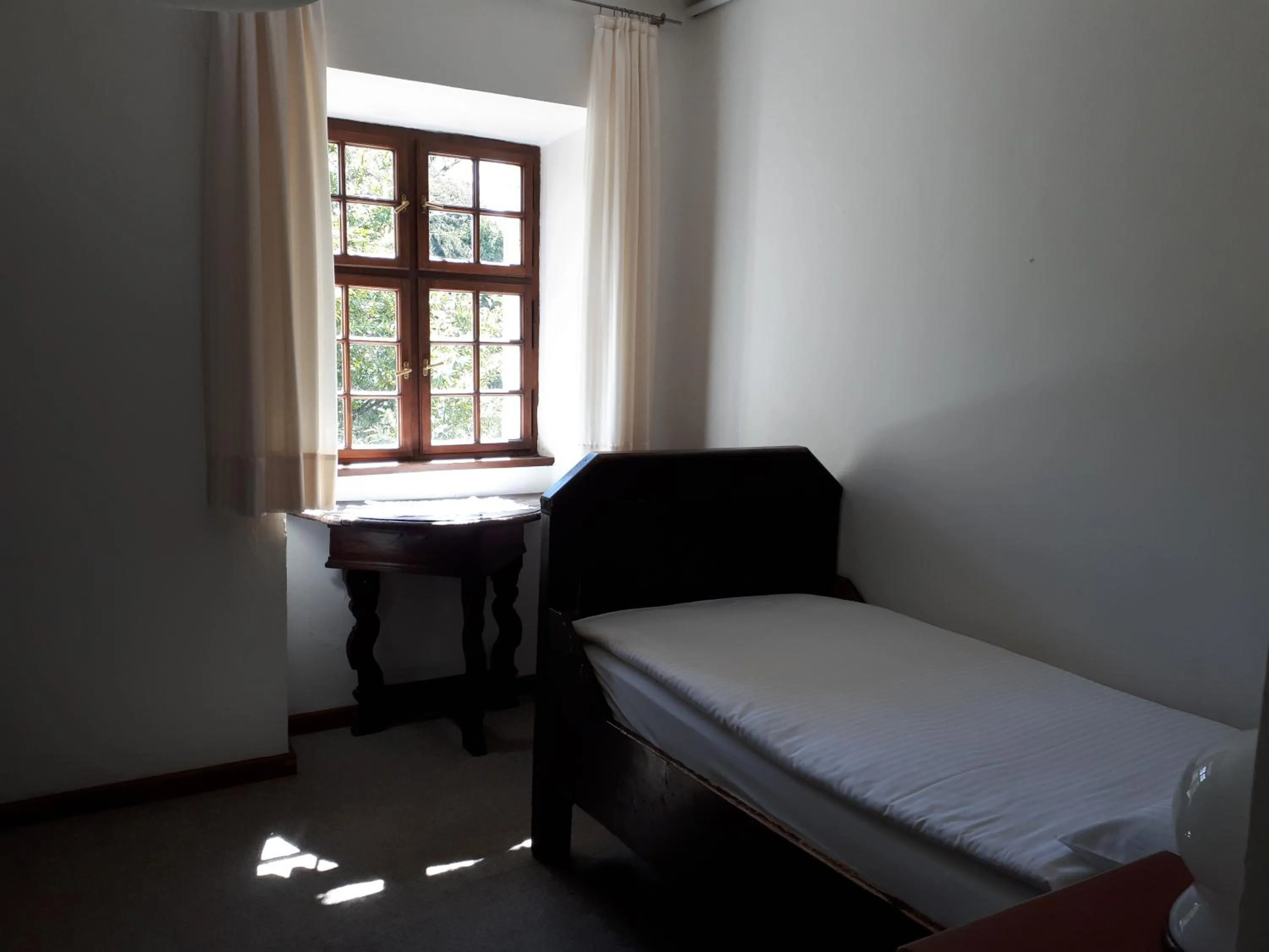 Bedroom, Bed in Castel Pergine