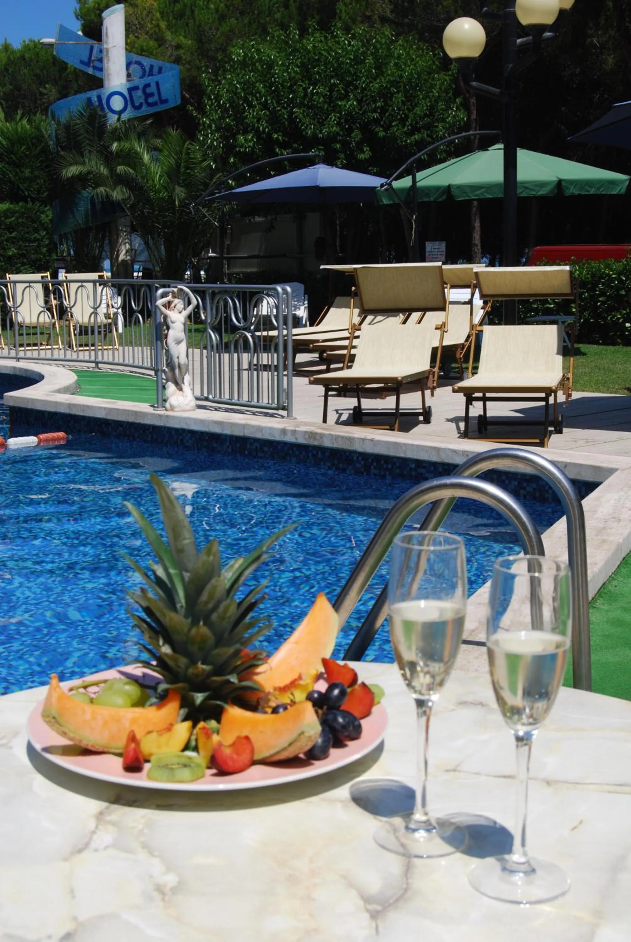 Day in Hotel Meripol