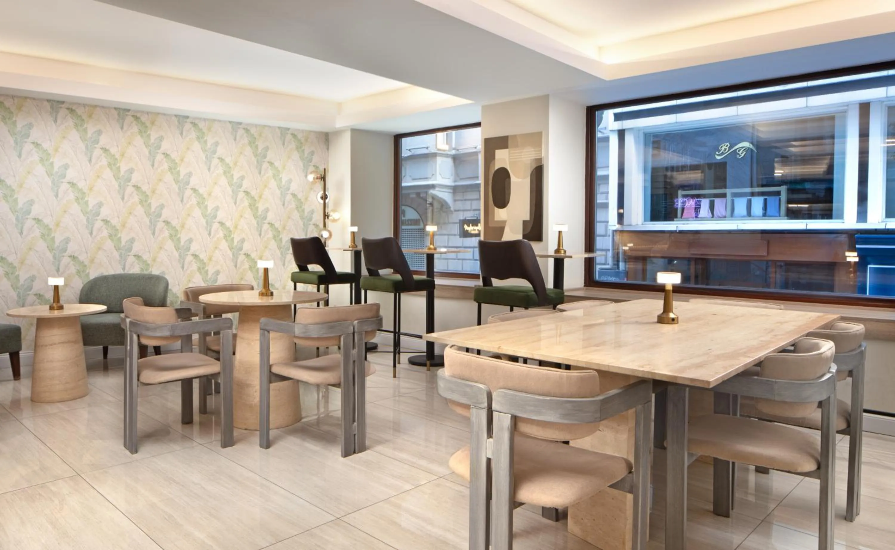 Lounge or bar in Atik Palas Hotel