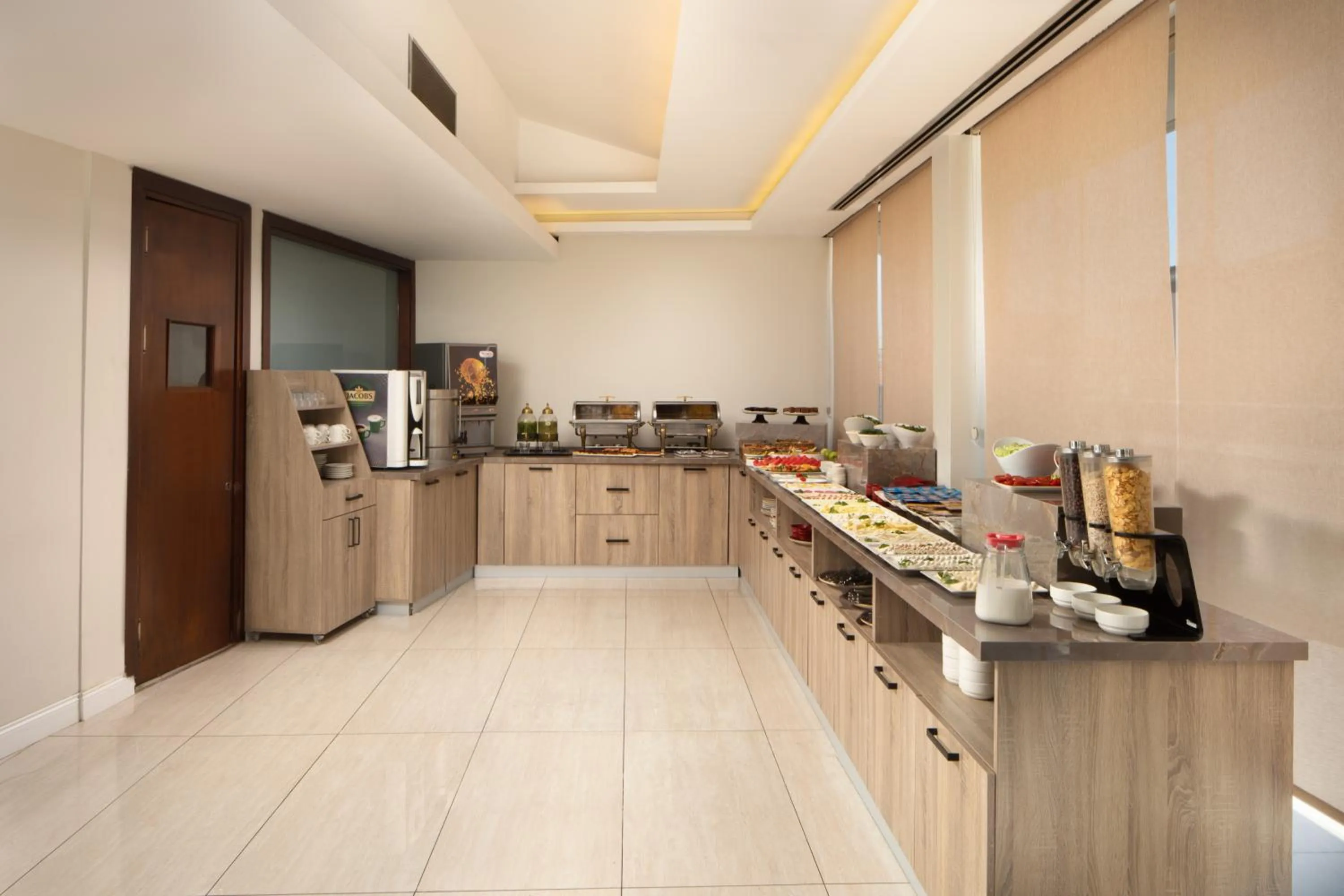 Buffet breakfast in Atik Palas Hotel