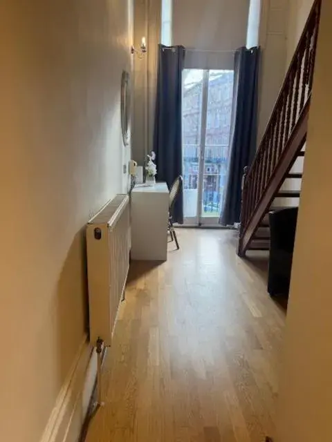 Double Room with Balcony in The Paramount Hotel Double Room with Balcony in The Paramount Hotel