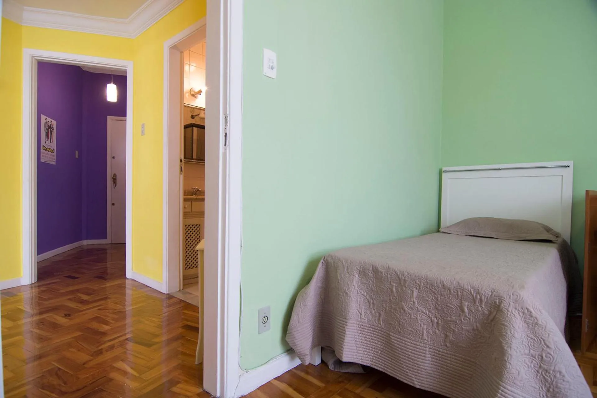 Bed in Flat Imperador