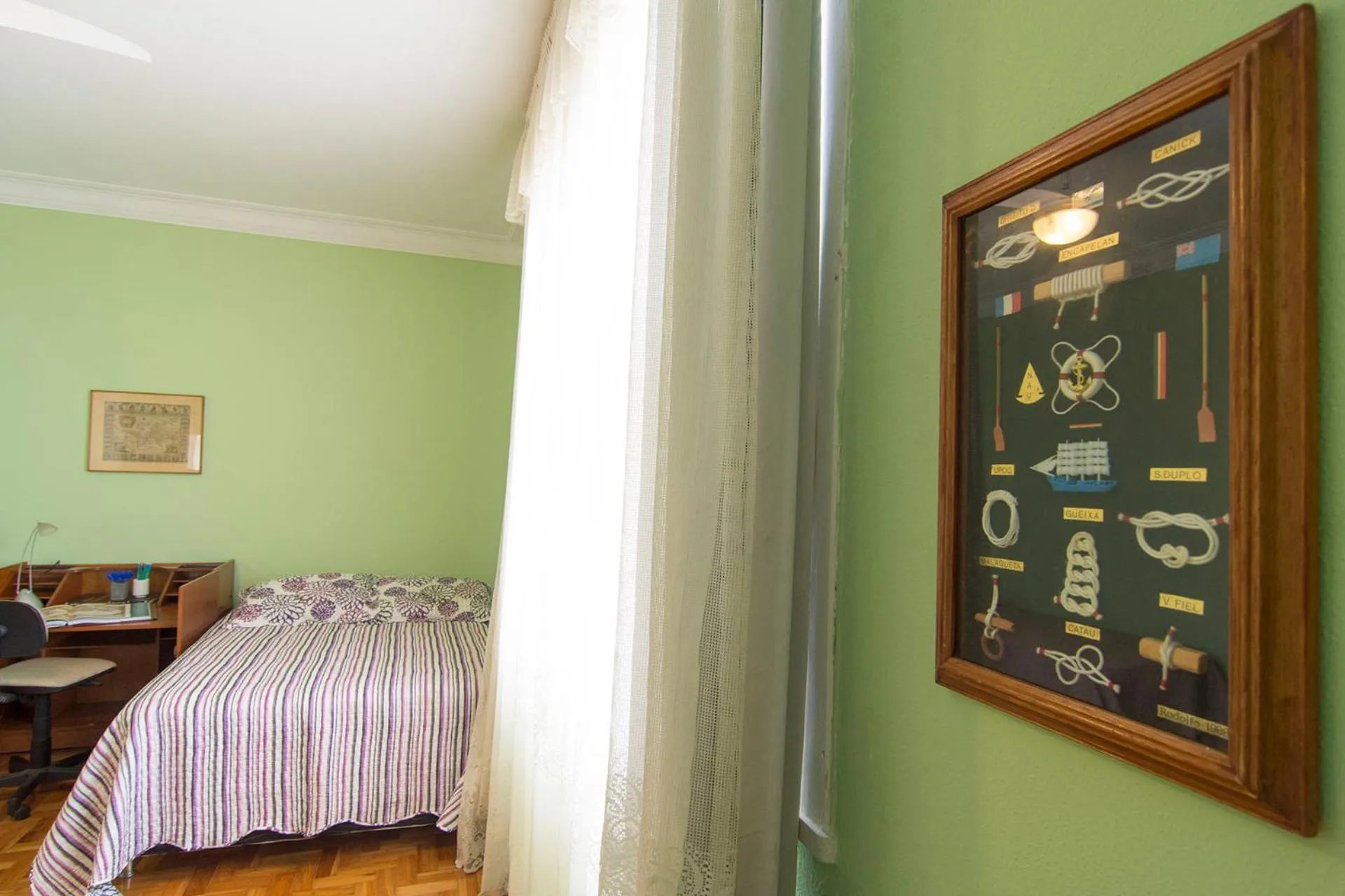 Bed in Flat Imperador