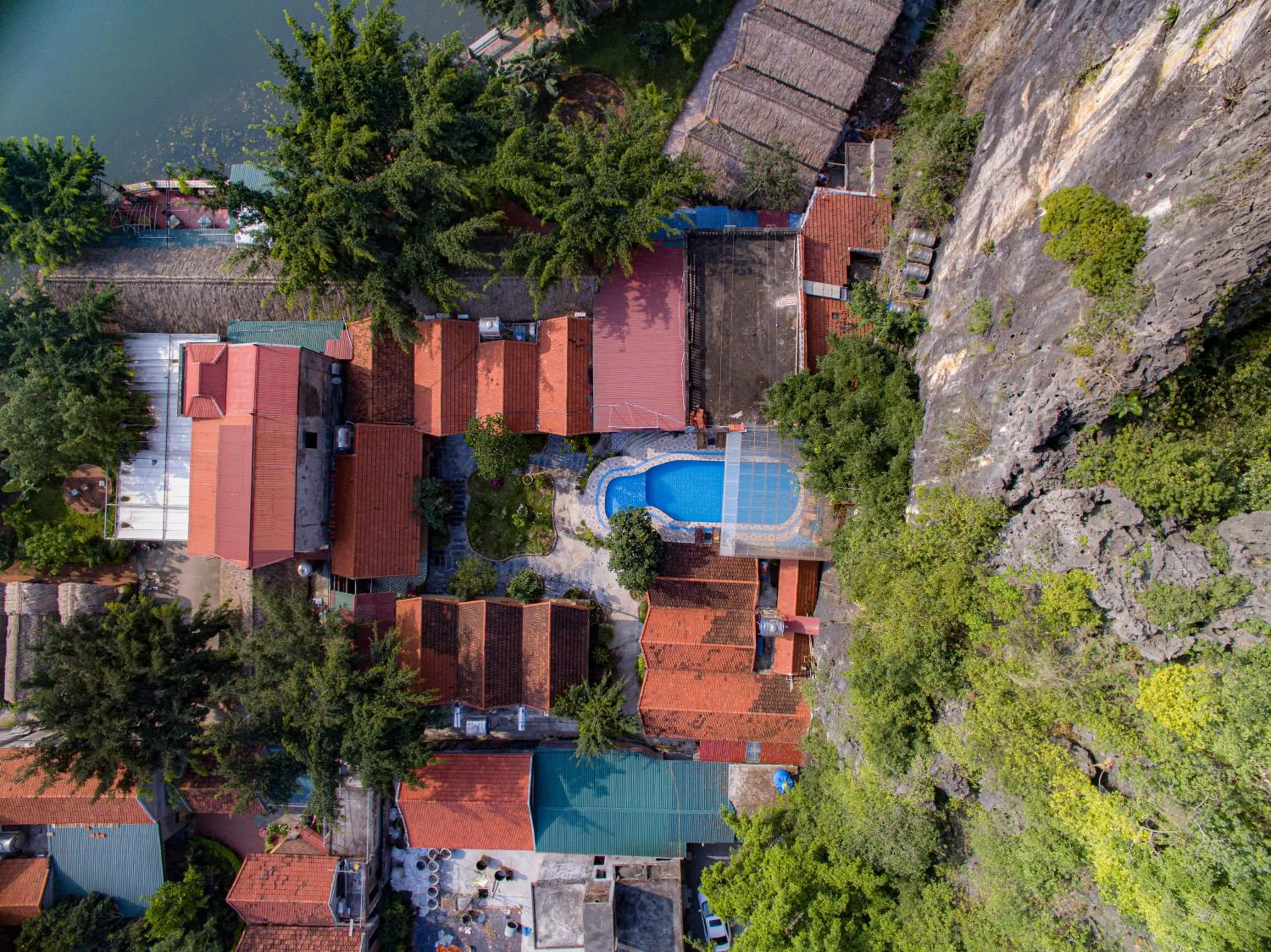 Day in Tam Coc Serene Bungalow