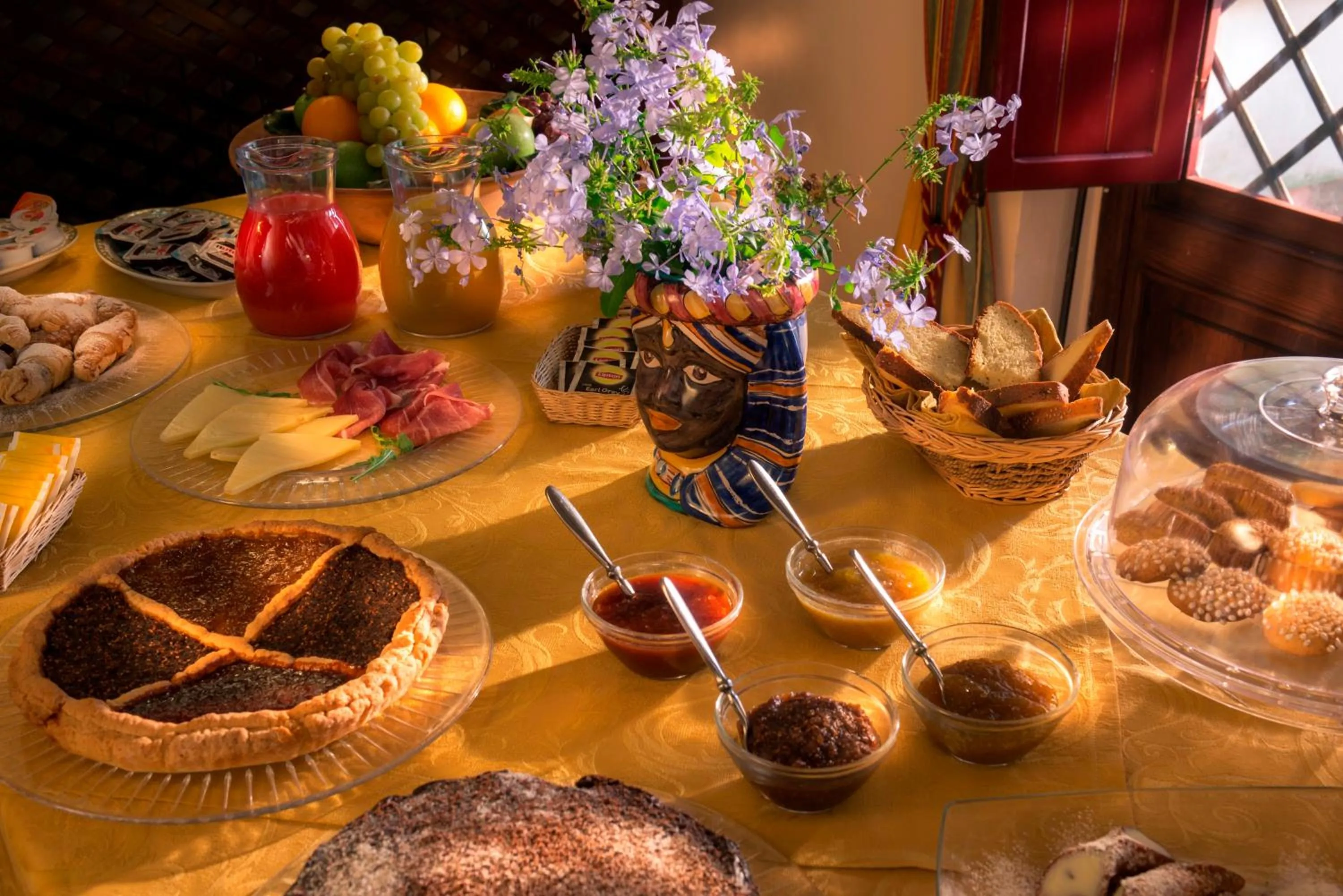 Buffet breakfast in Masseria Rossella