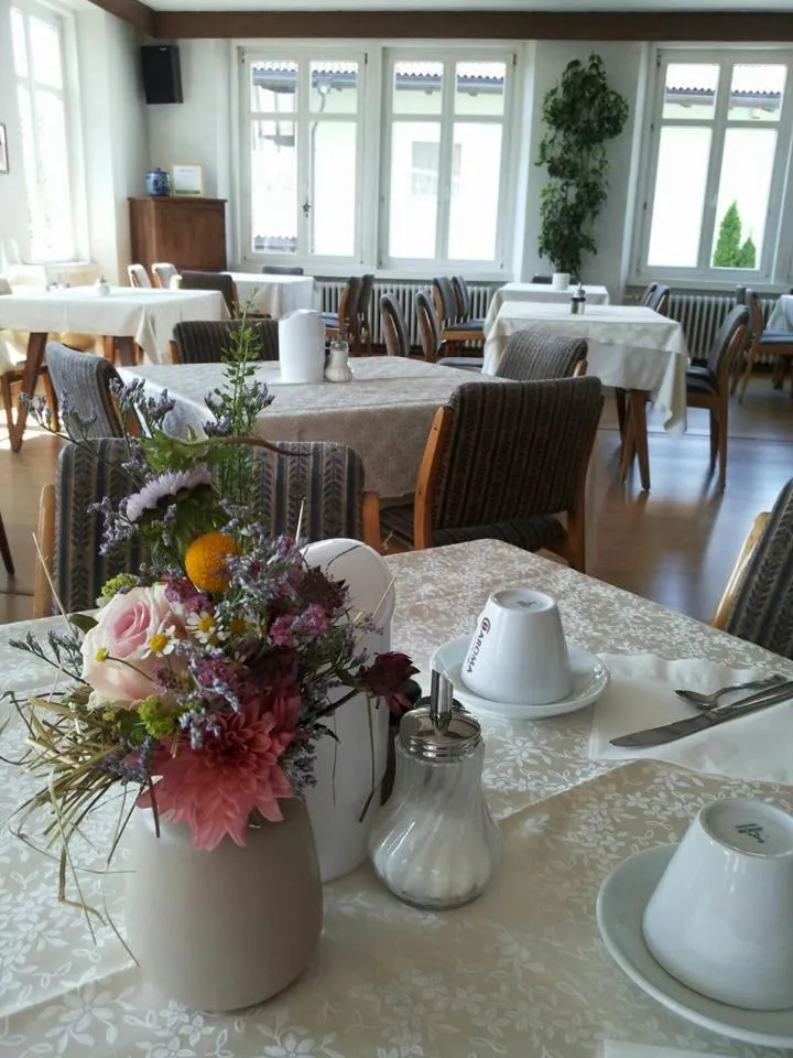 Buffet breakfast in Gasthof Albergo Kreuzwirt